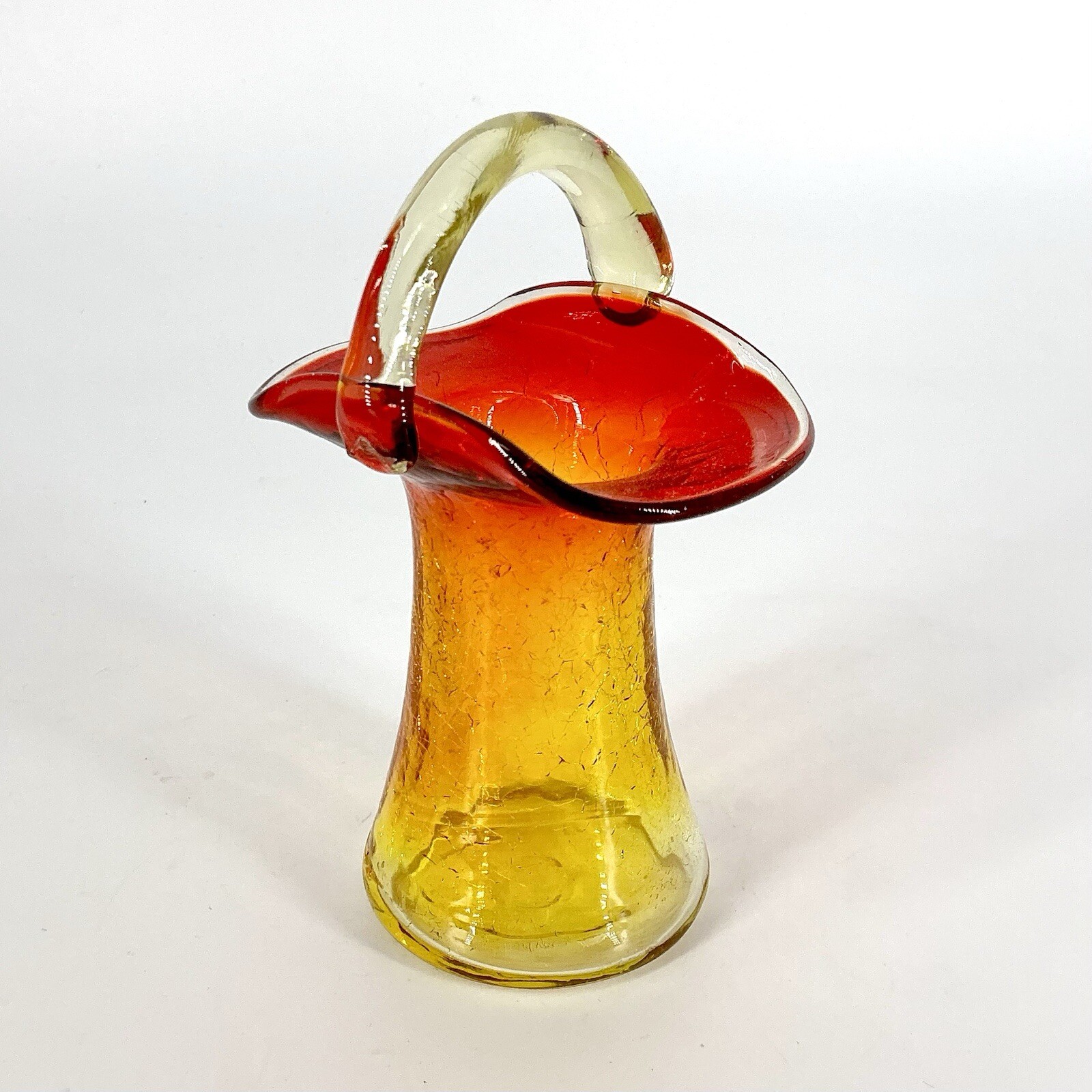 Vintage Crackle Glass Basket Vase Amberina Applied Handle 5 1/4” Kanawha? 001