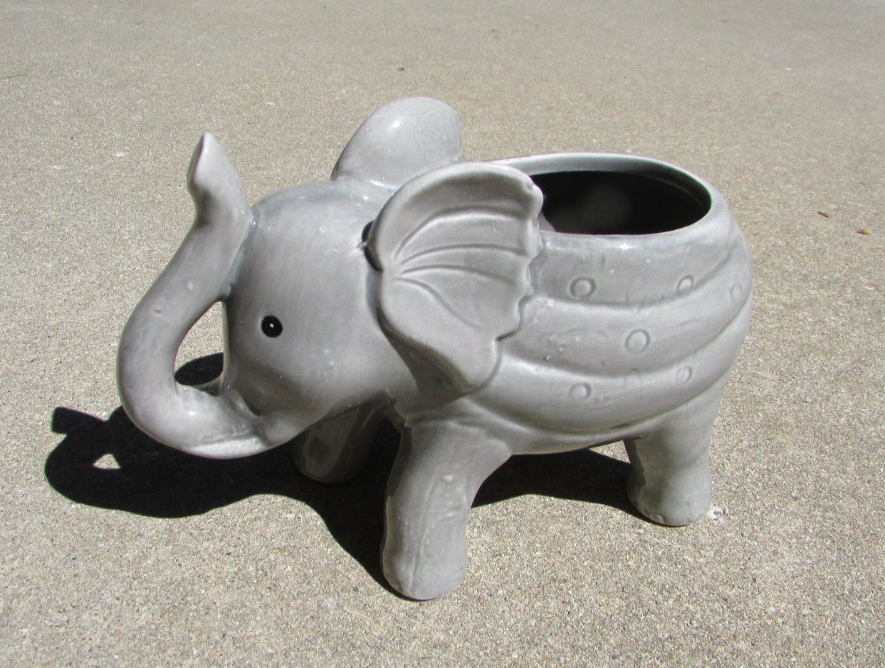 Gray Ceramic Trunk Up Lucky Elephant Planter / Vase Bamboo Succulents Flowers 5″