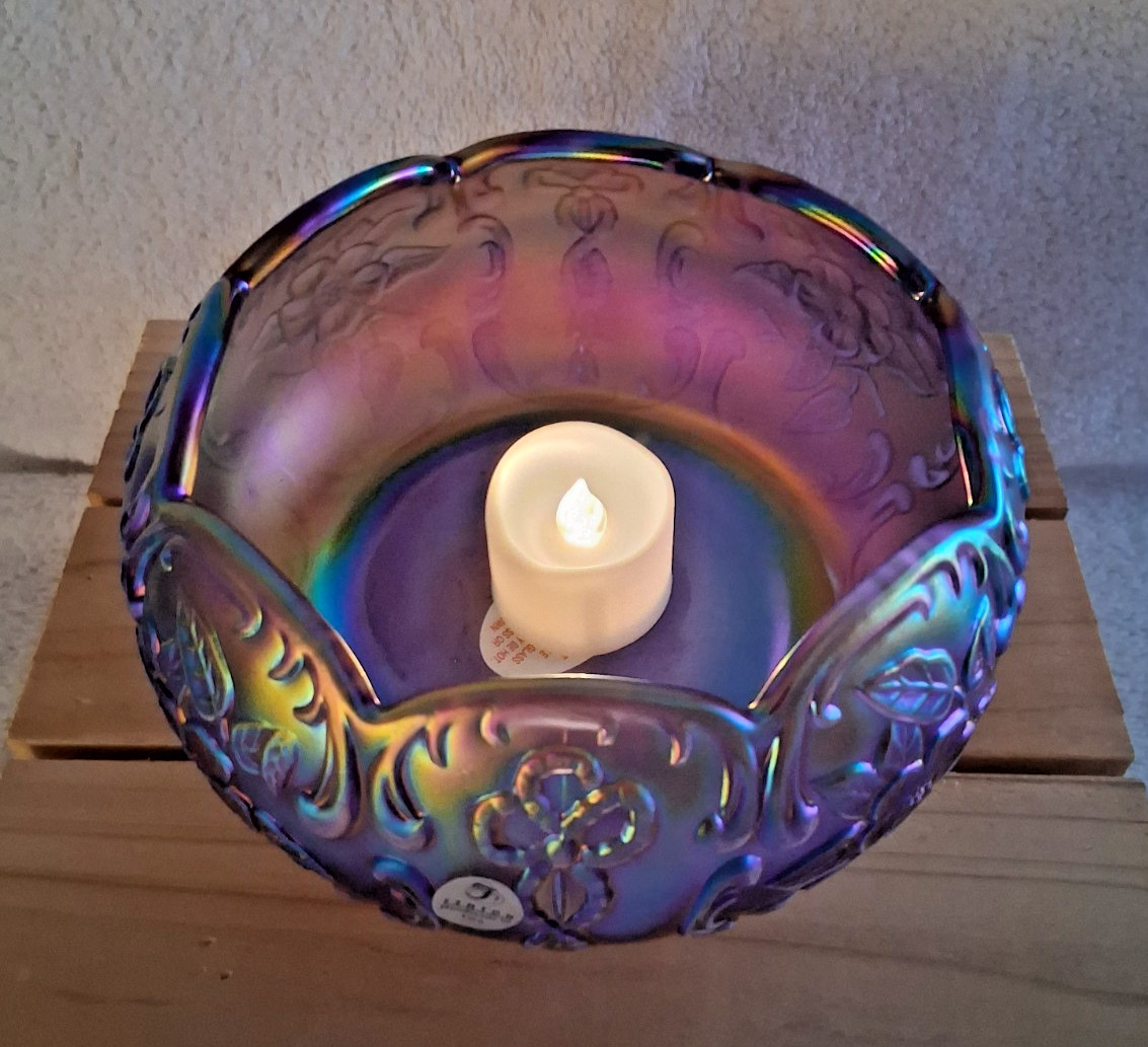 VTG. FENTON PLUM/LAVENDER IRIDESCENT WILD ROSE & BOW KNOT RUFFLED CANDLE BOWL