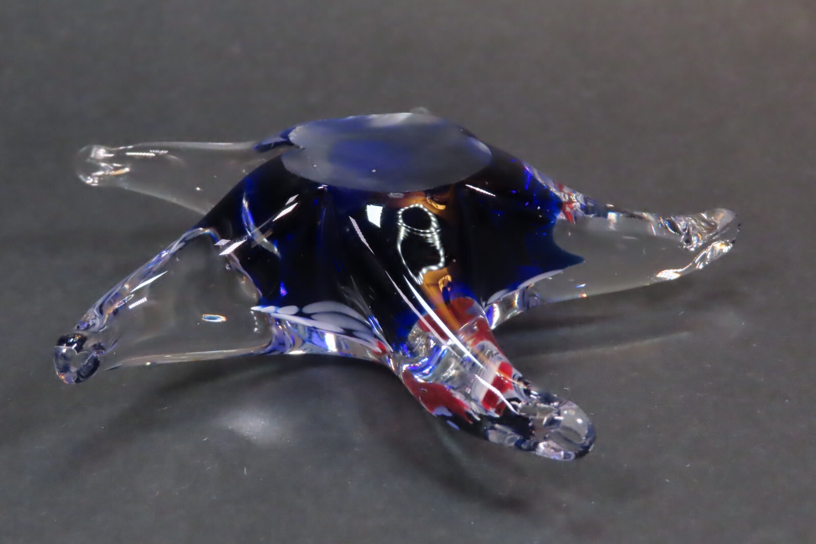 Hand Blown Art Glass Starfish Paperweight Figurine Red White Blue 5.25″