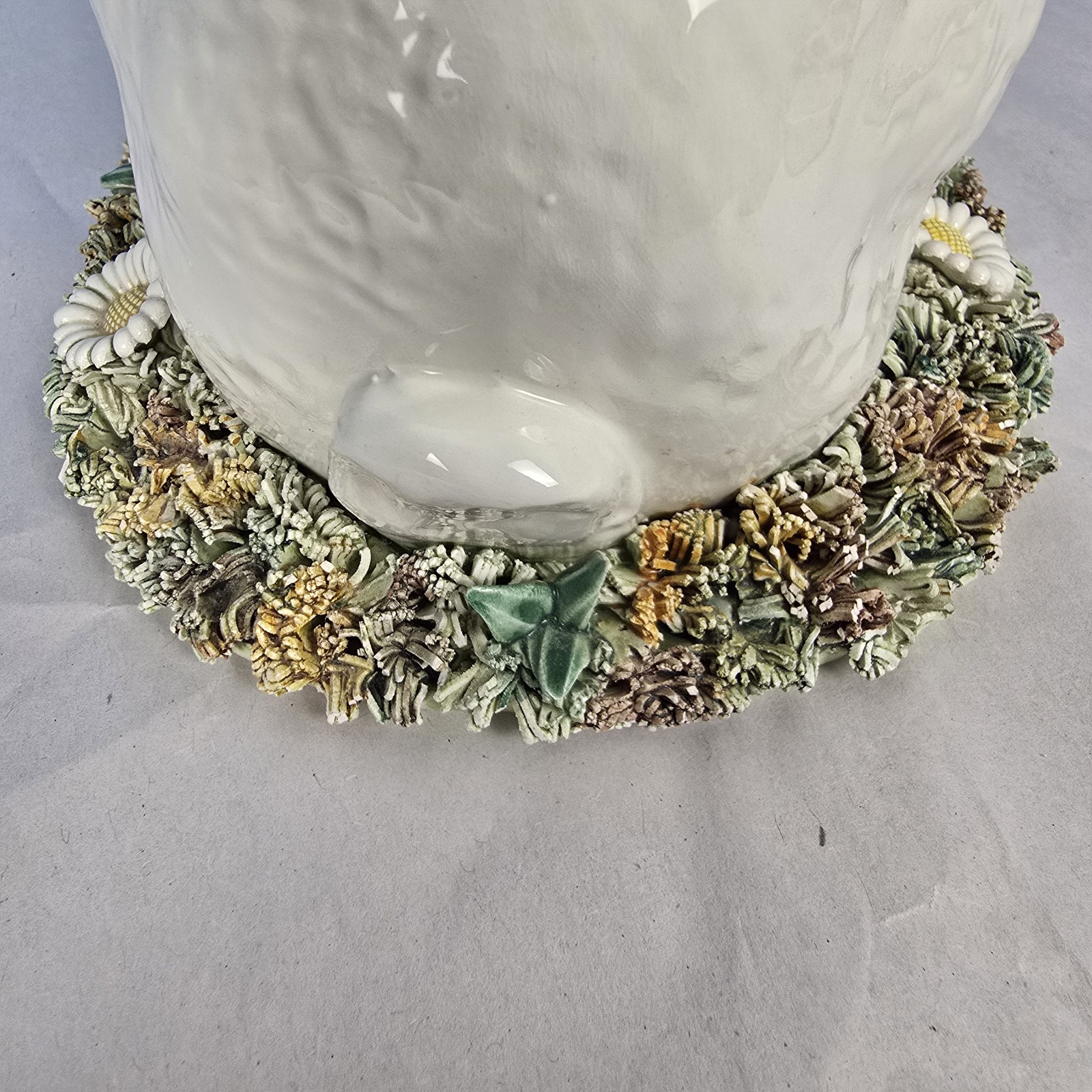 VTG Meiselman Imports Italian Ceramic White Rabbit Covered Candy Dish w/ Daisies