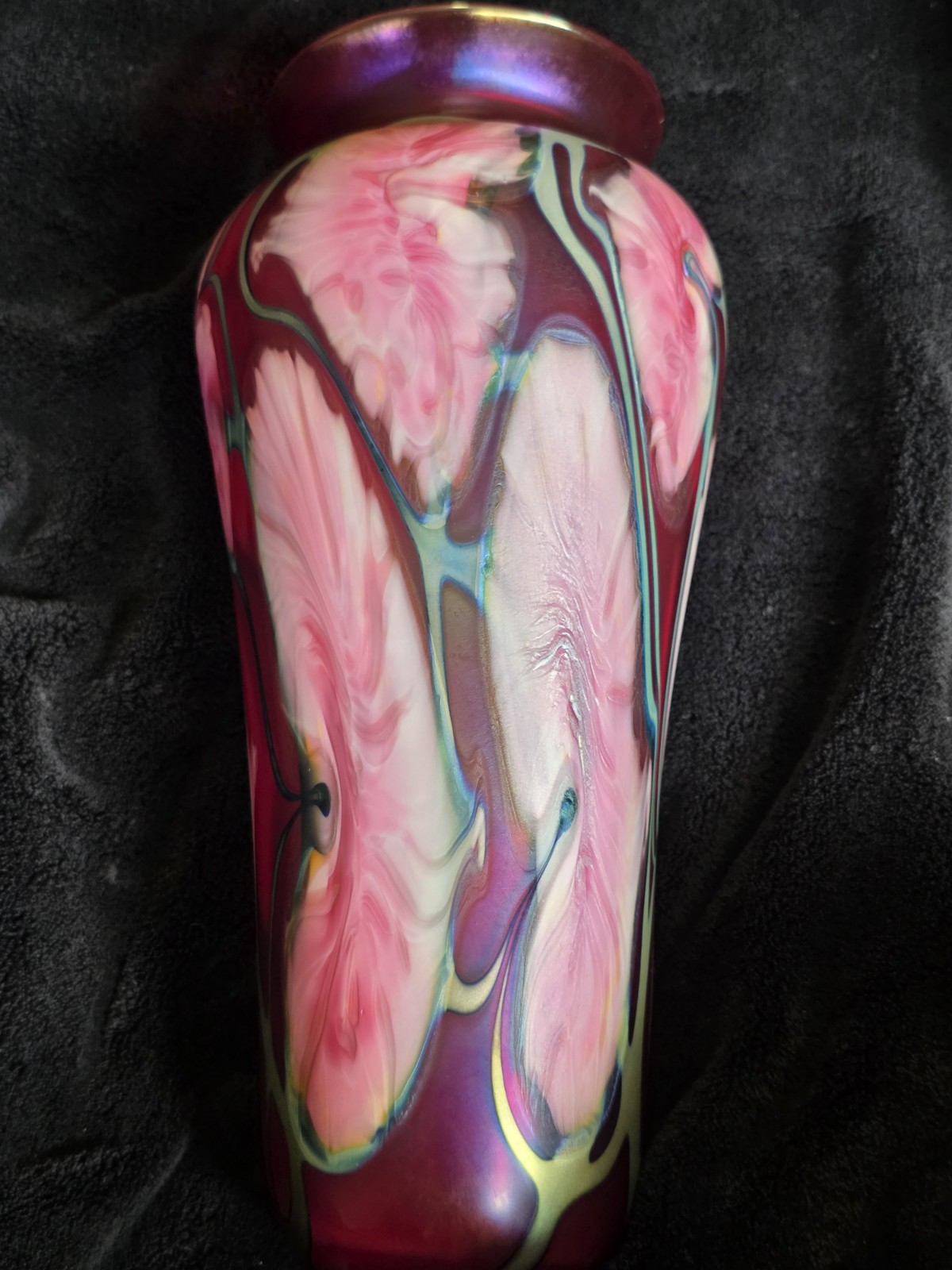 * Gorgeous JOHN LOTTON Signed 1992 Iridescent 10.5″ Art Glass Vase