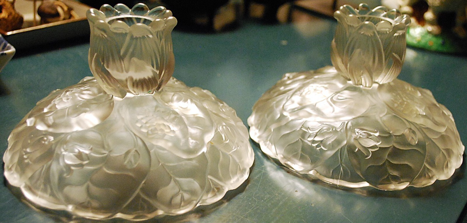 Vtg Set 2 FENTON Clear ‘WATER LILY CRYSTAL VELVET’ Single Light Candle Holders