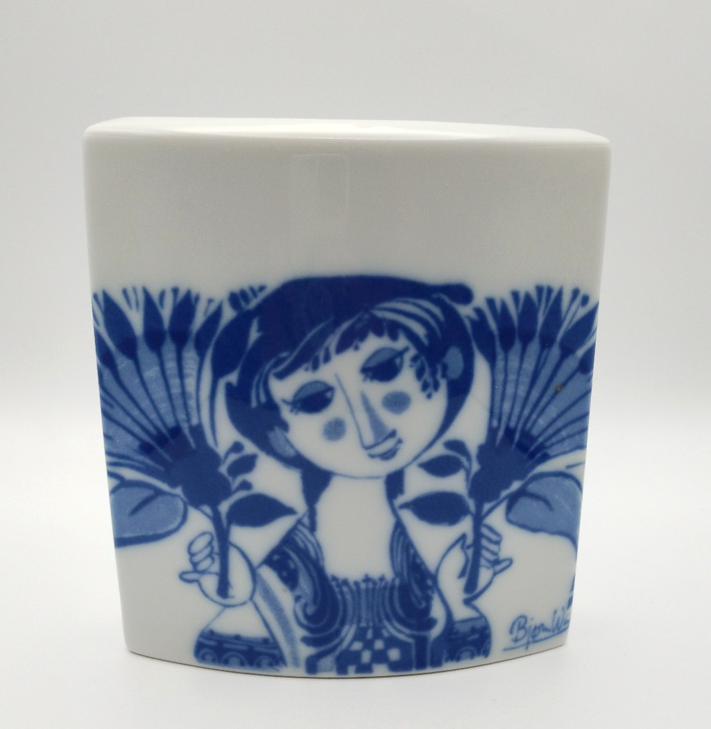 Rosenthal Bjorn Wiinblad White Blue Germany Lady Flower Studio Line Vase Vintage