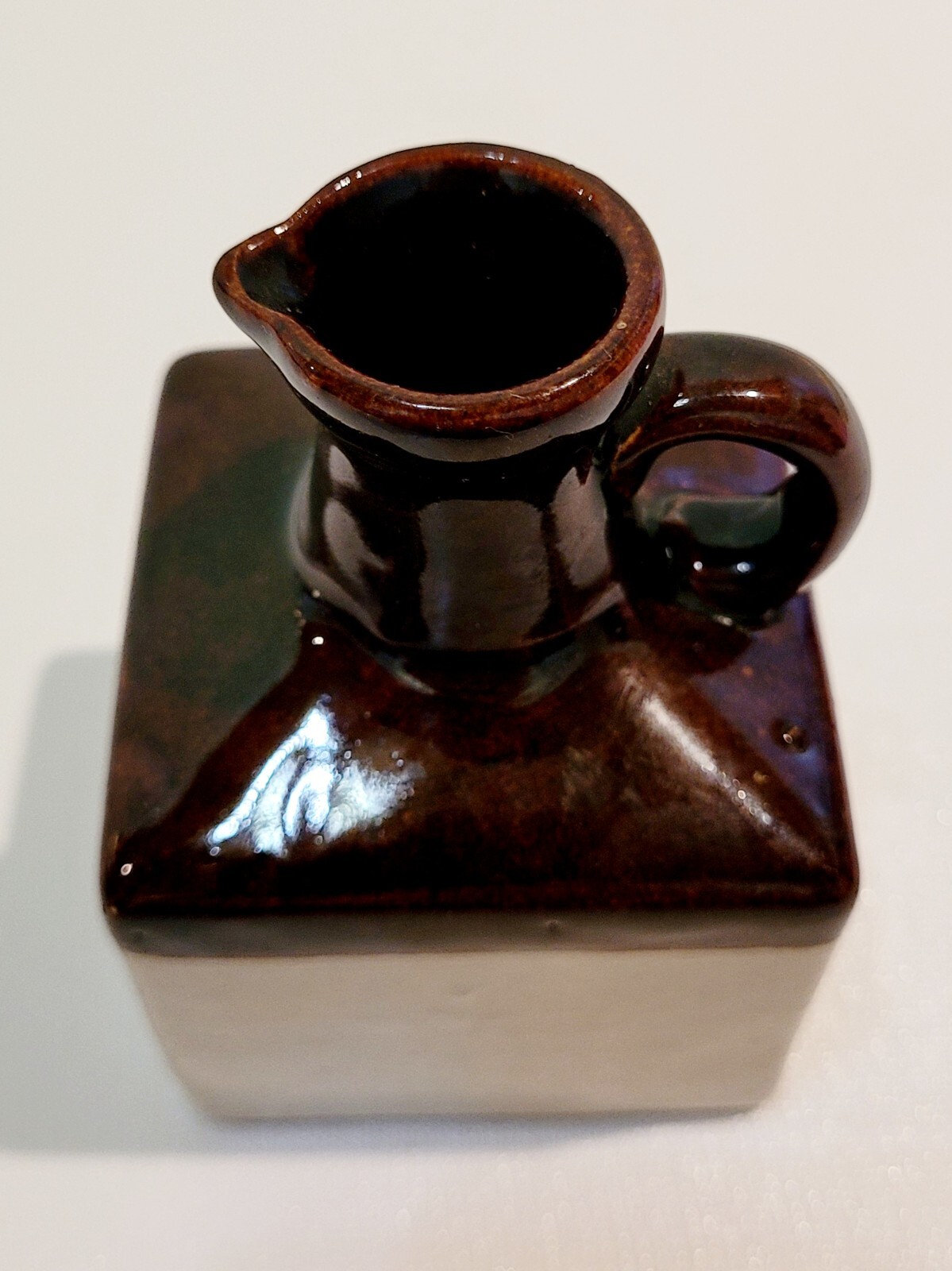 VTG BROWN/TAN STONEWARE POTTERY JUG-SMALL SQUARE 4 1/8″ HI–NO ID MARKS