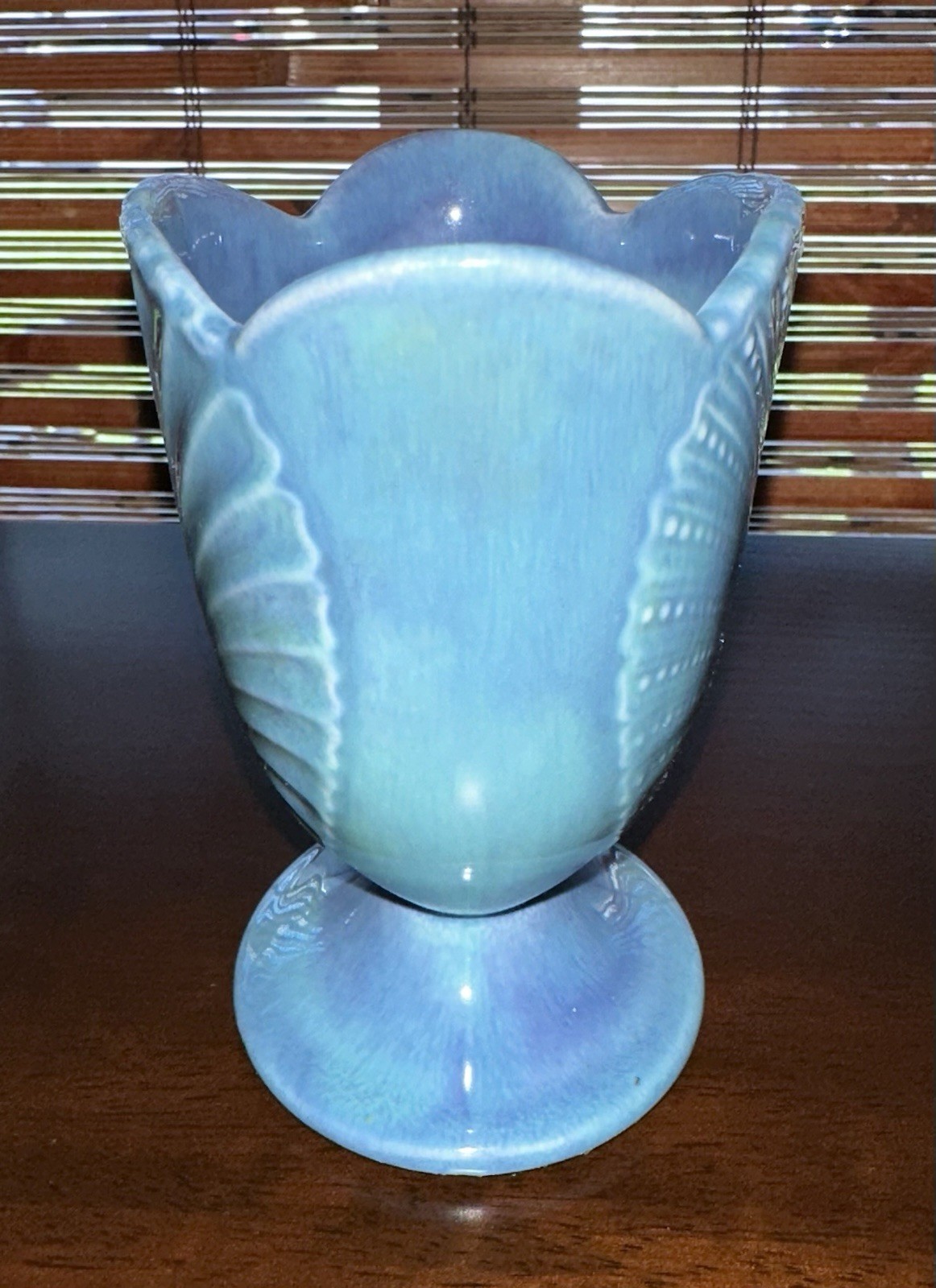 Vintage Pottery Vase Iridescent Teal Blue Shell Beaded #201 ~ 4 1/8” Tall EUC