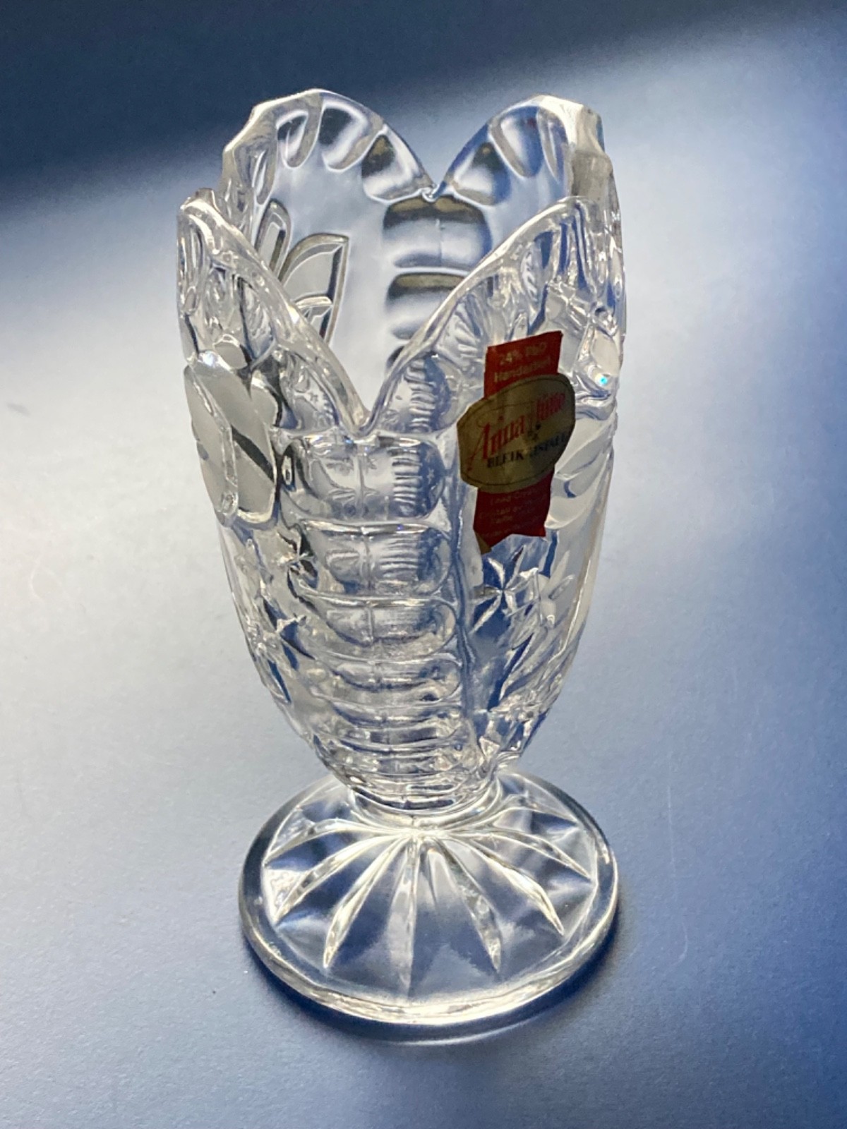 Anna Hutte Bleikristall Heart Shaped Vase 24% Lead Crystal Frosted 5″ BELL GERMA