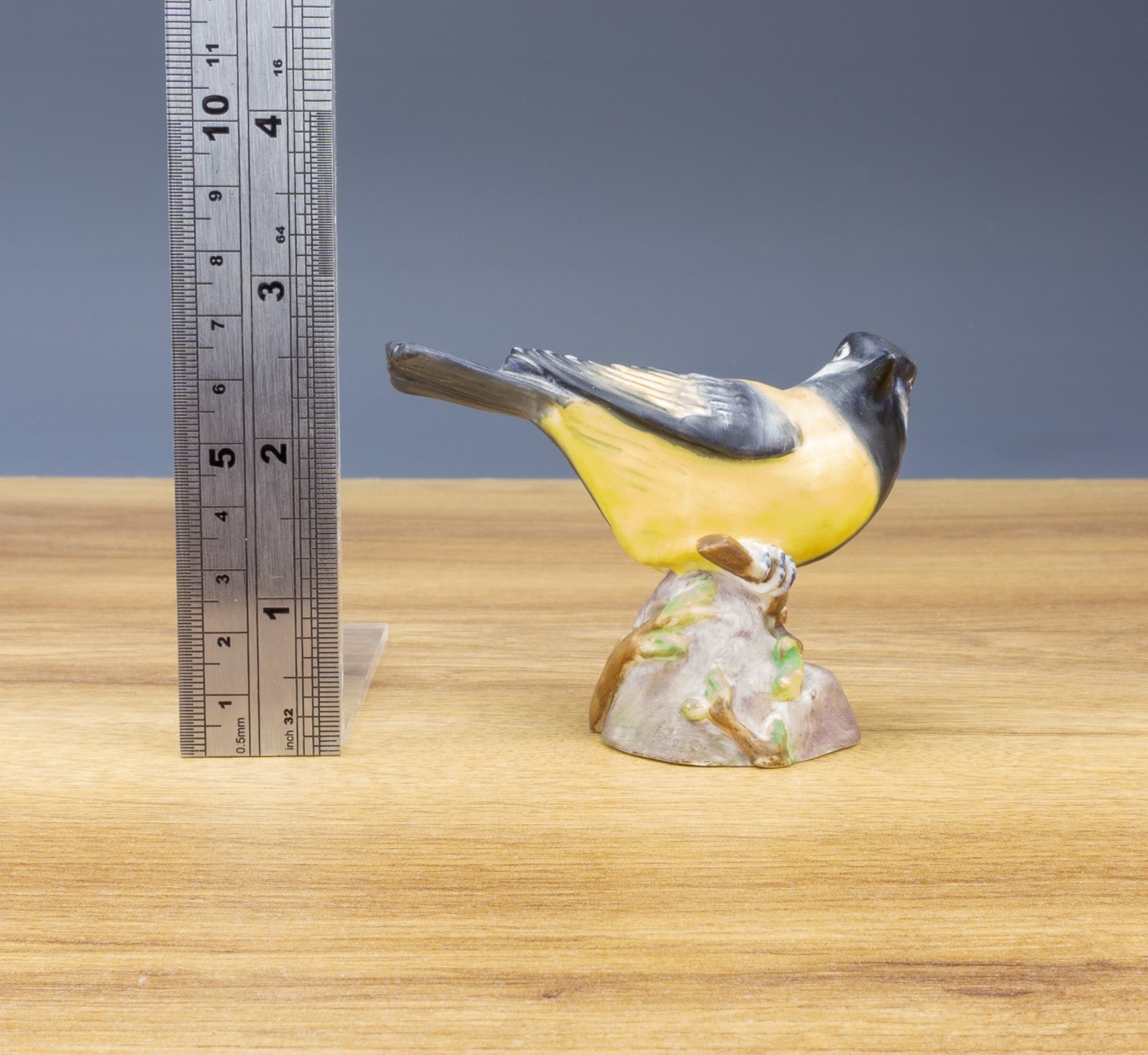 Royal Worcester Porcelain – Hand Painted Great Tit 3335 Bird Figure