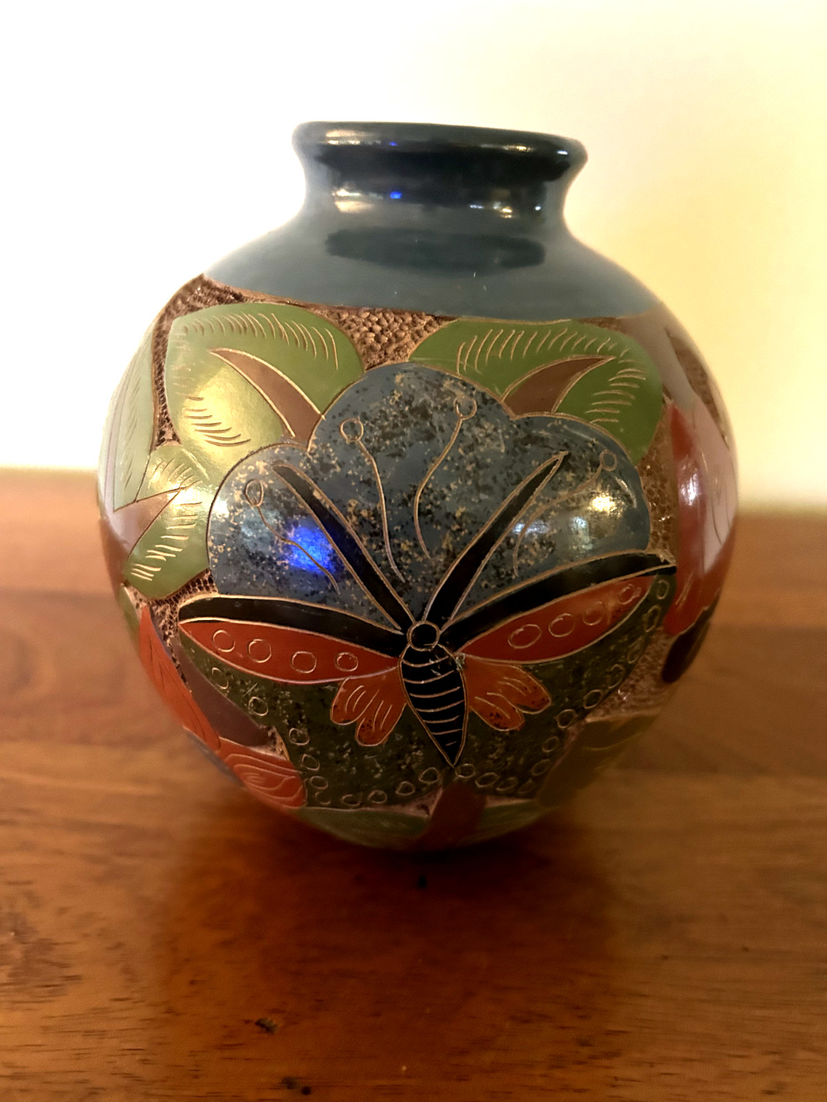 Handmade Nicaraguan Redware Pottery Vase with Animal and Nature Imagery 8.5″x9″