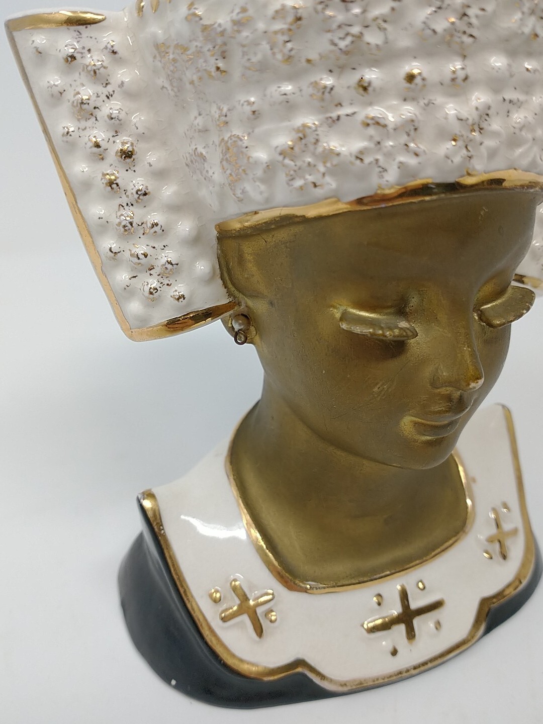 Vintage Royal Sealy Egyptian Queen Nefertiti Lady Woman Head Bust Vase, Cracked