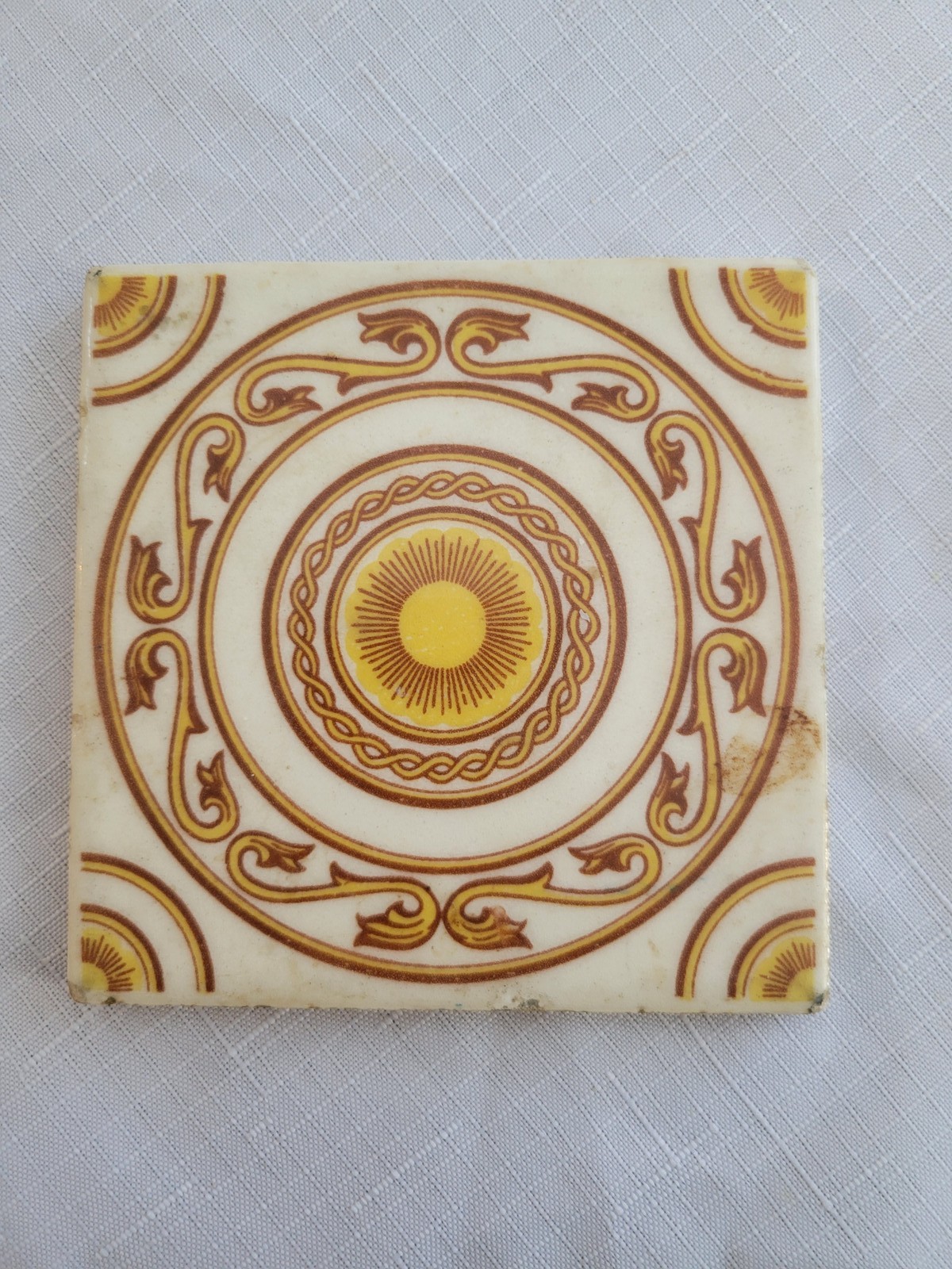 Vintage CAL-TILE Mexico Decorative Ceramic Tile Sunburst Medallion 4.25″ Cream