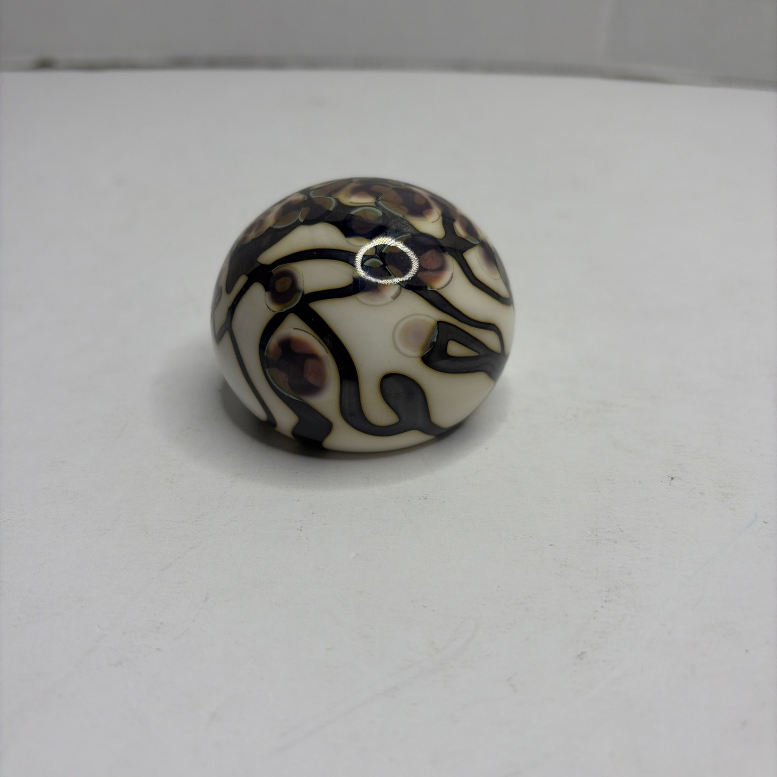 VTG Iridescent Studio Art Milk White Hanging Vines Glass Paperweight 2.7”