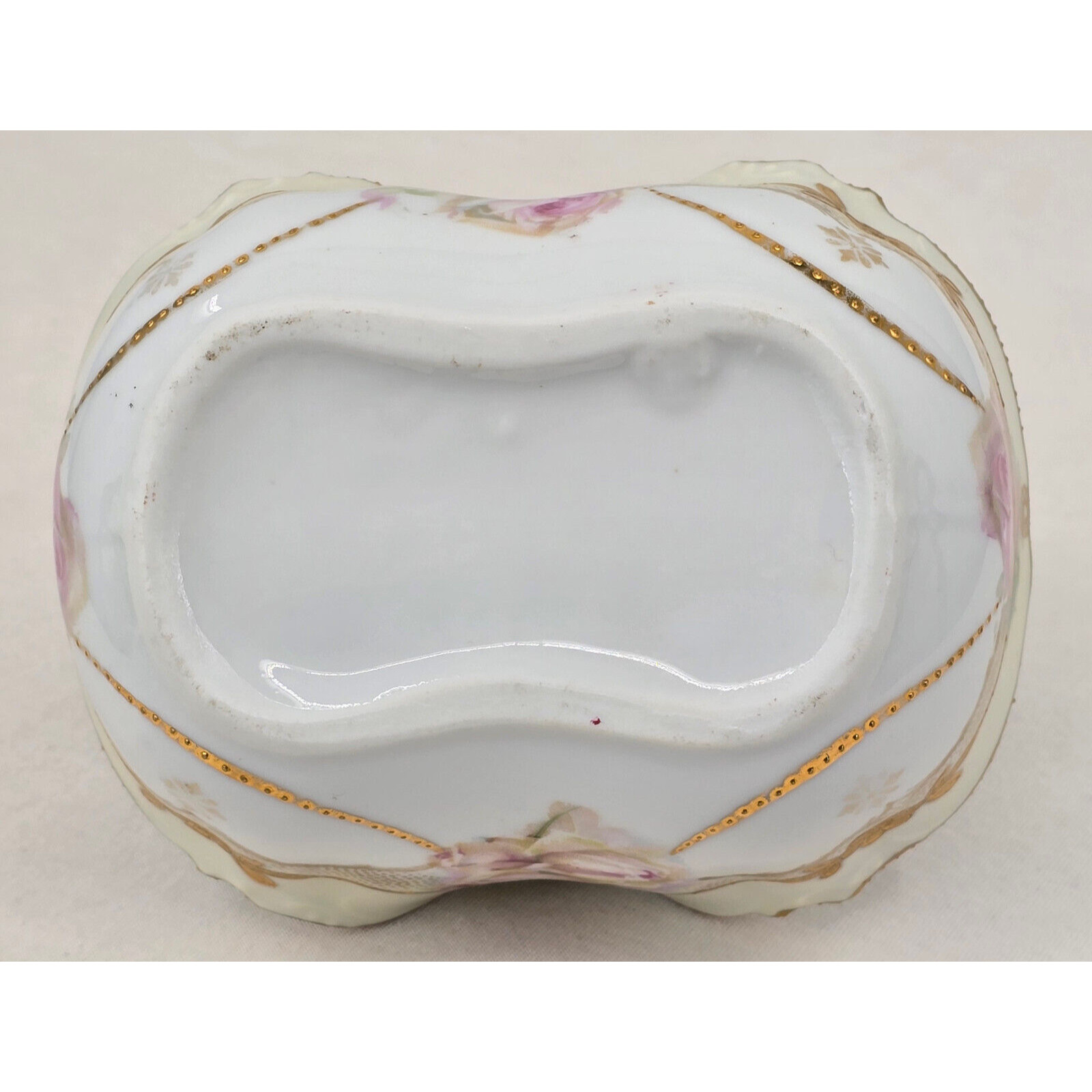 Stunnning VTG Hand-Painted Porcelain Basket with Gold Gilding & Pink Roses-3.75″