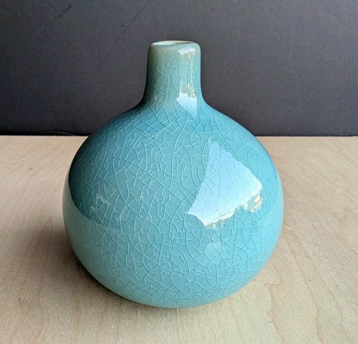 Crate & Barrel Perry Short Bud Vase Turquoise Teal Crackle Glaze 4.5″