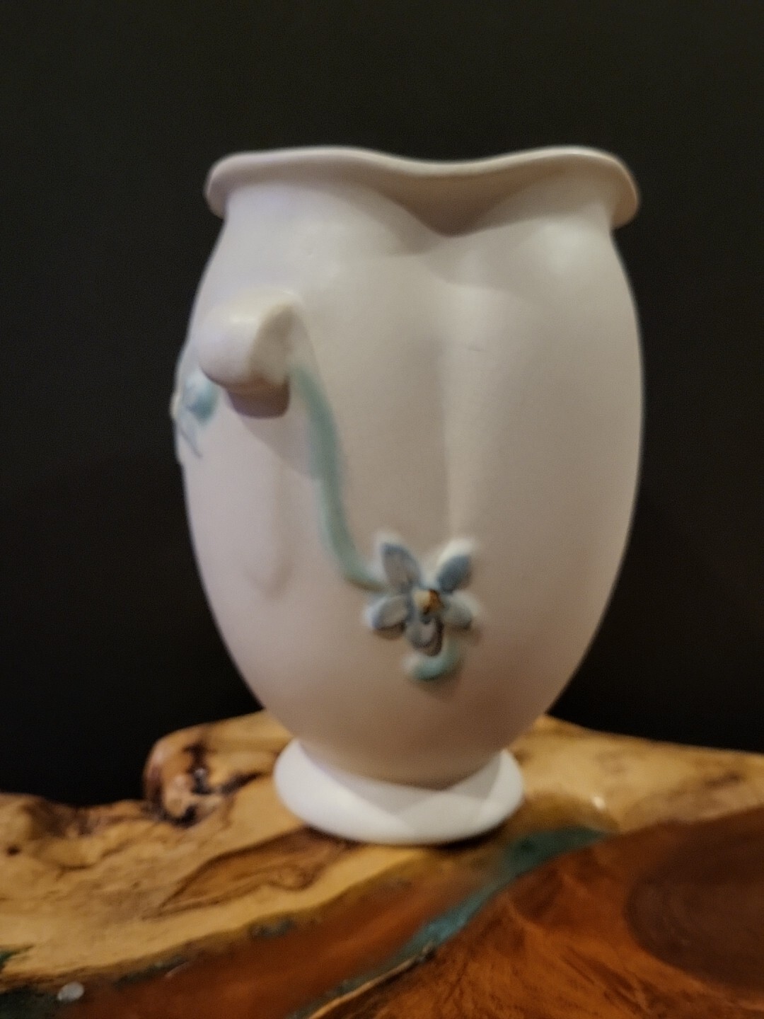 Vintage Weller Art Pottery Bouquet Cream & Robins Egg Blue Floral Vase 8″ B-011
