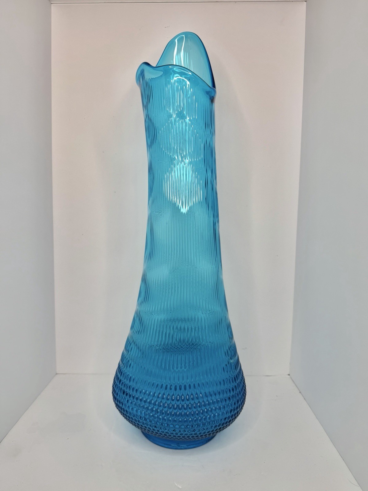 HTF Vintage MCM LE Smith Squatty Fat Nubby Swung Vase In Colonial Blue 25.25”