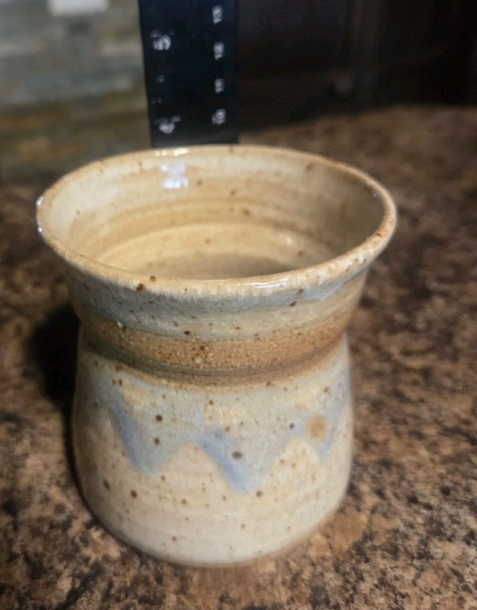 Studio Art Pottery Vase 3.5″ Planter Handleless 11oz Cup Tan Brown Blue Chevron