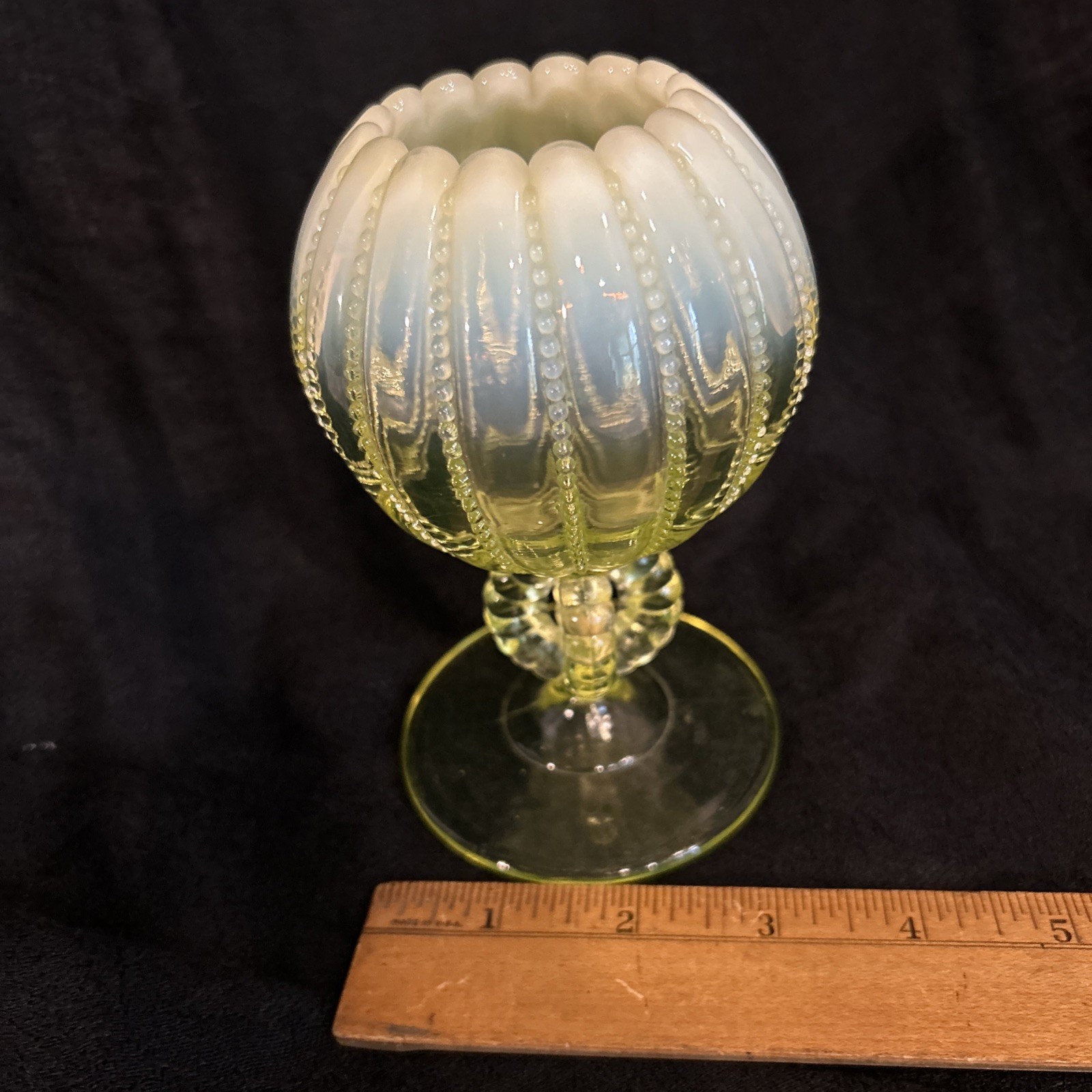 MID CENTURY Northwood Heirloom Basket Canary Vaseline Opalescent-uranium 1960s