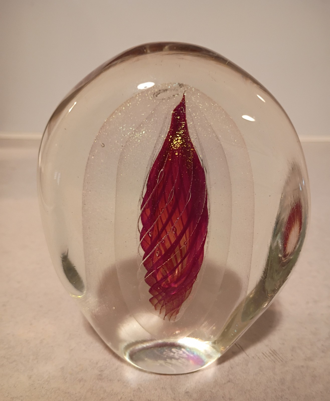 Vintage 1981 Signed Robert Eickholt 4.75″ Red Flame Art Glass Paperweight
