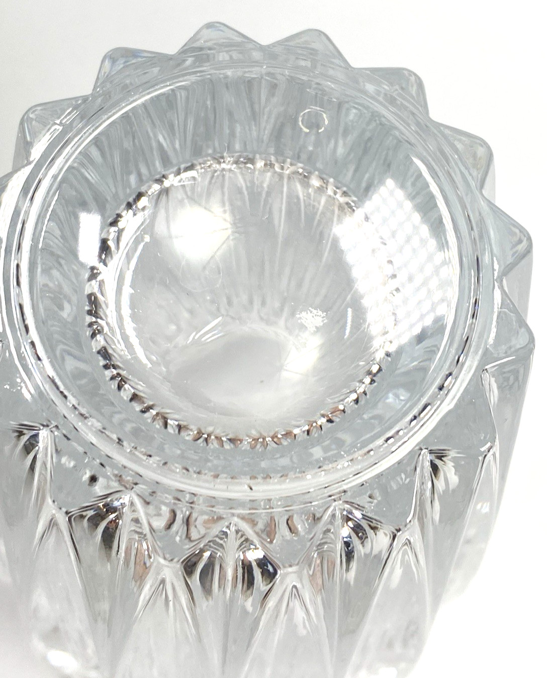 Vintage 1972-Carthage by Cristal D’Arques-Durand 11 3/4″ Heavy Vase Frosted Top