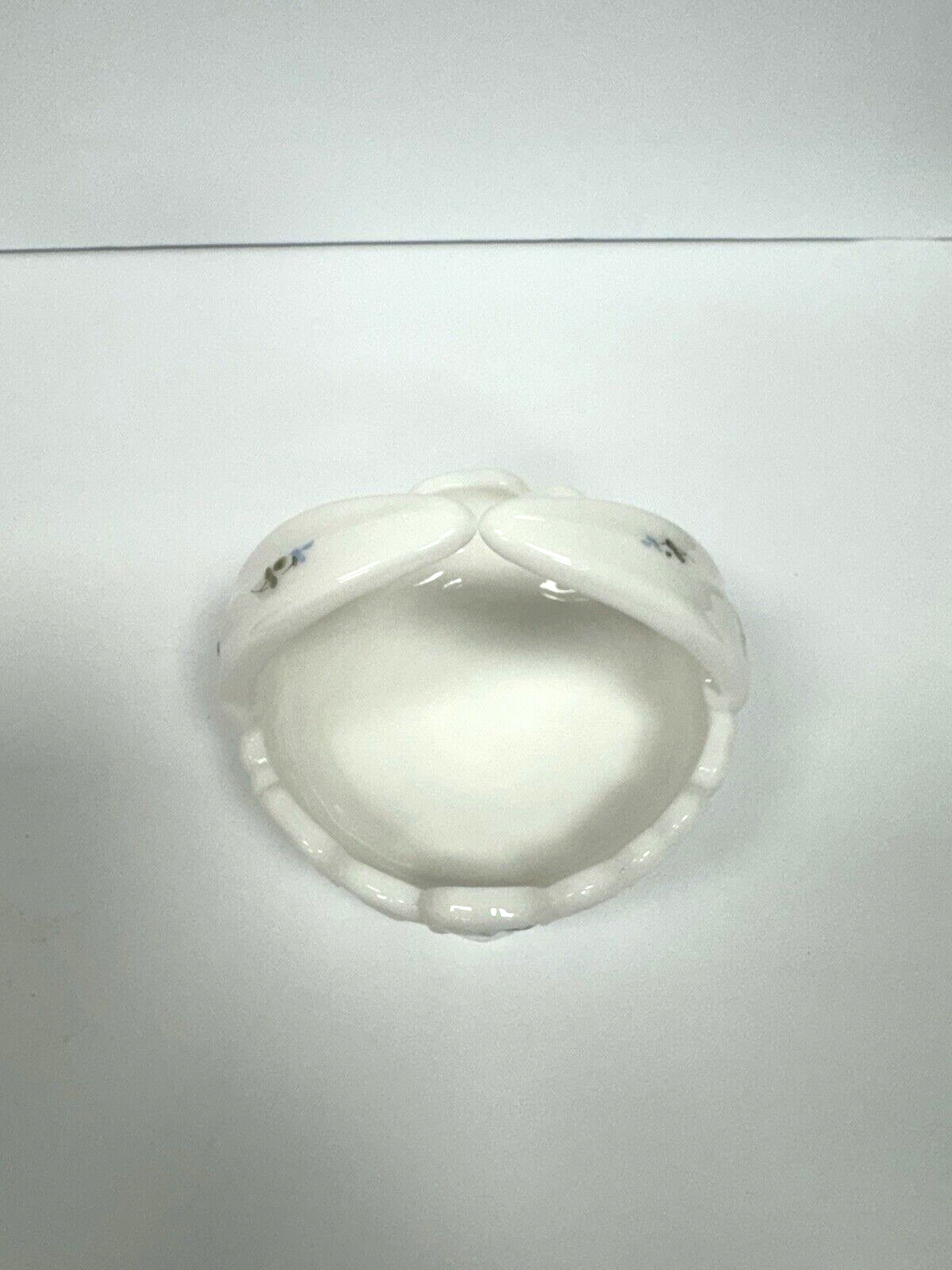 Westmoreland Fenton Double Handled Milk Glass Porcelain Floral Painted Basket