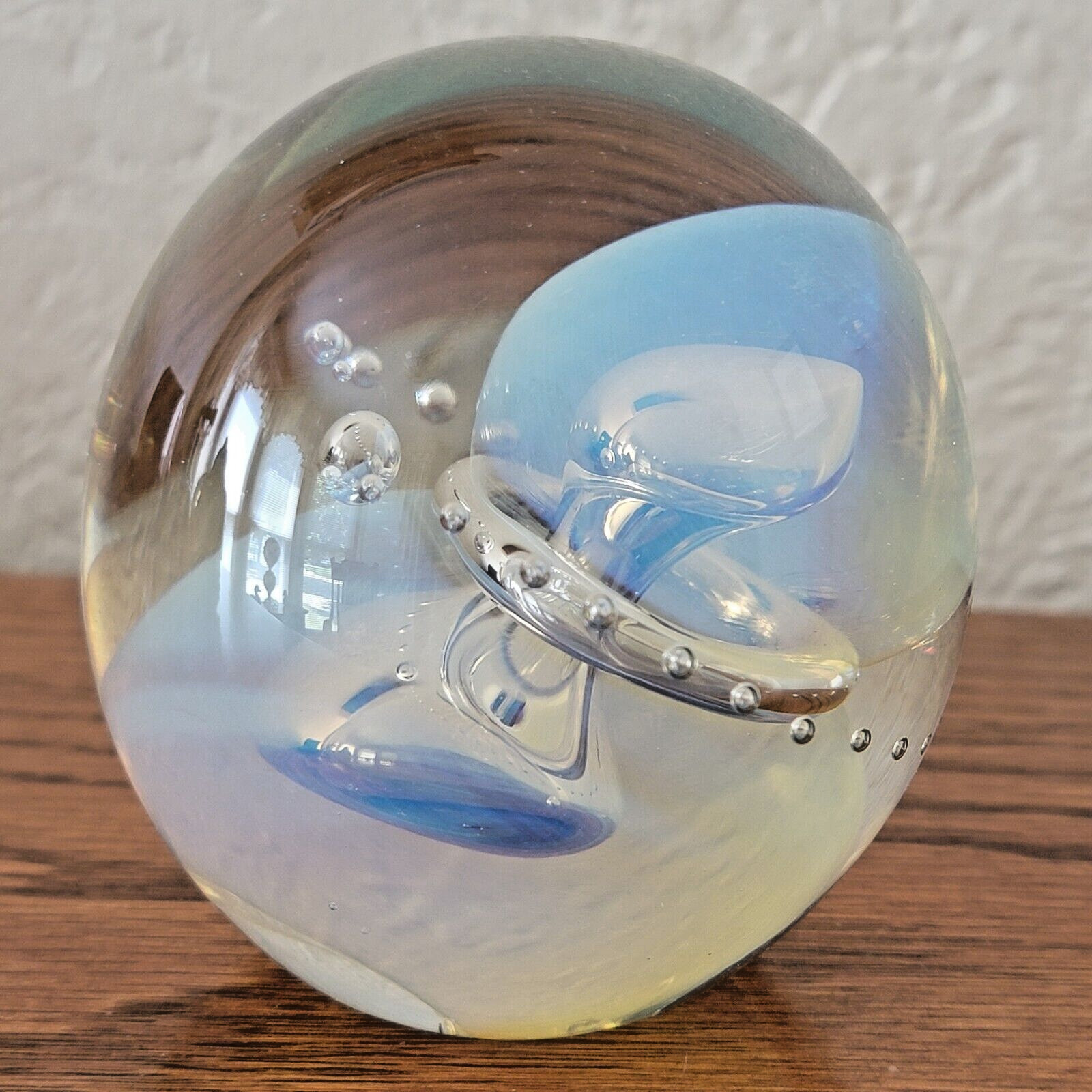Vintage 1986 Signed Eickholt Iridescent Controlled Bubble Paperweight