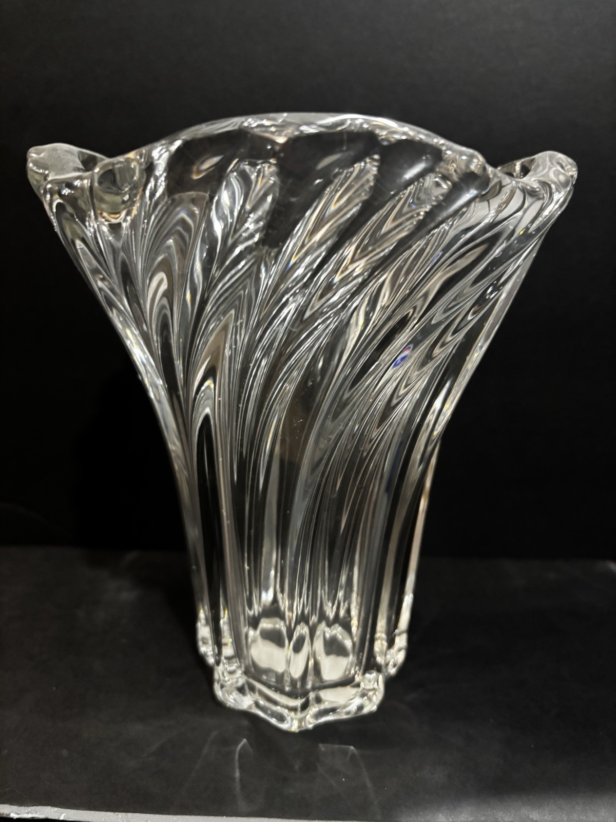 Mikasa Belle Epoque Swirled Fluted Crystal Flower Vase