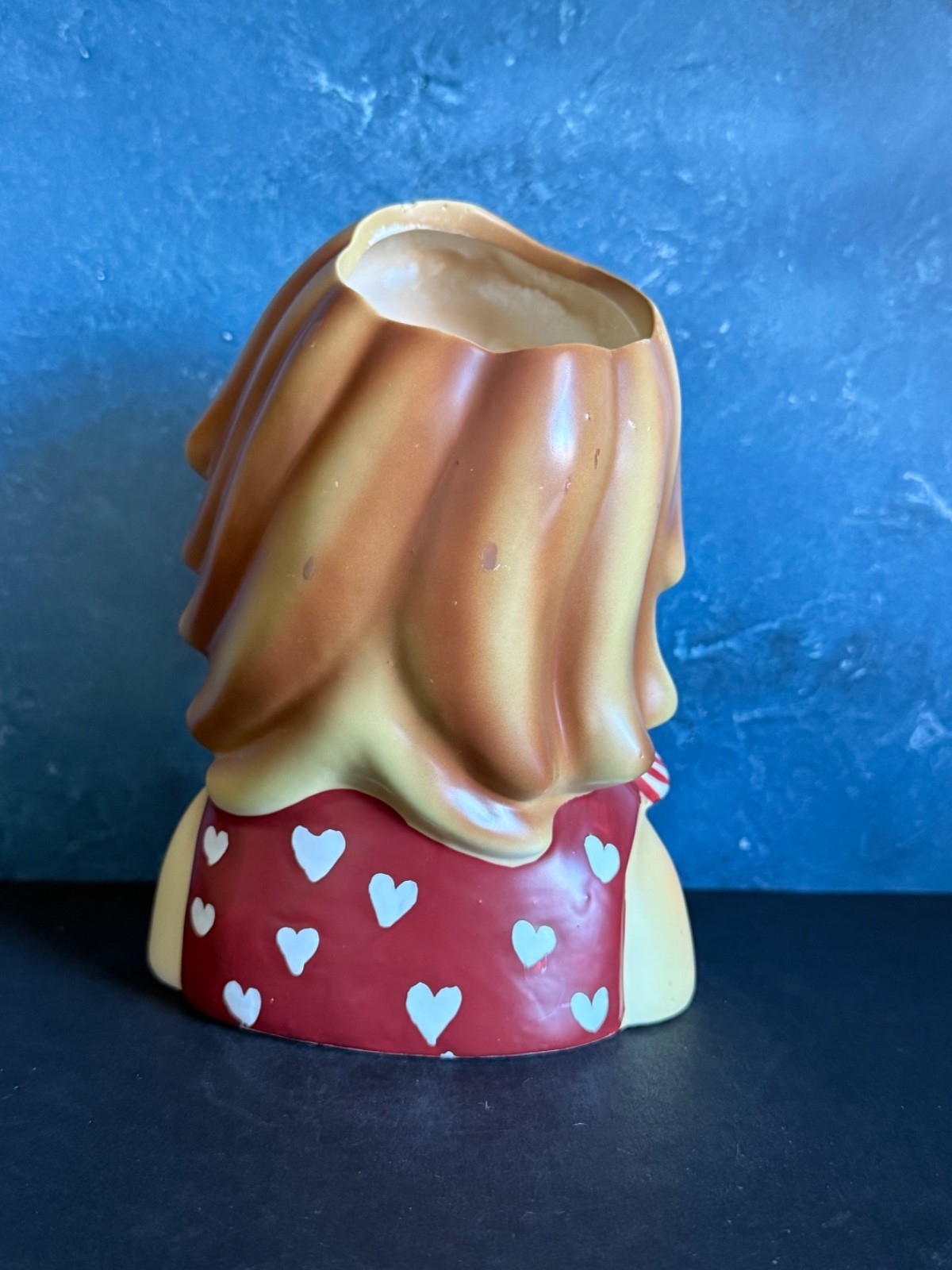 VINTAGE LADY HEAD VASE *SCARCE* HEADVASE MUSEUM VALENTINE WITH HEARTS 6.75”