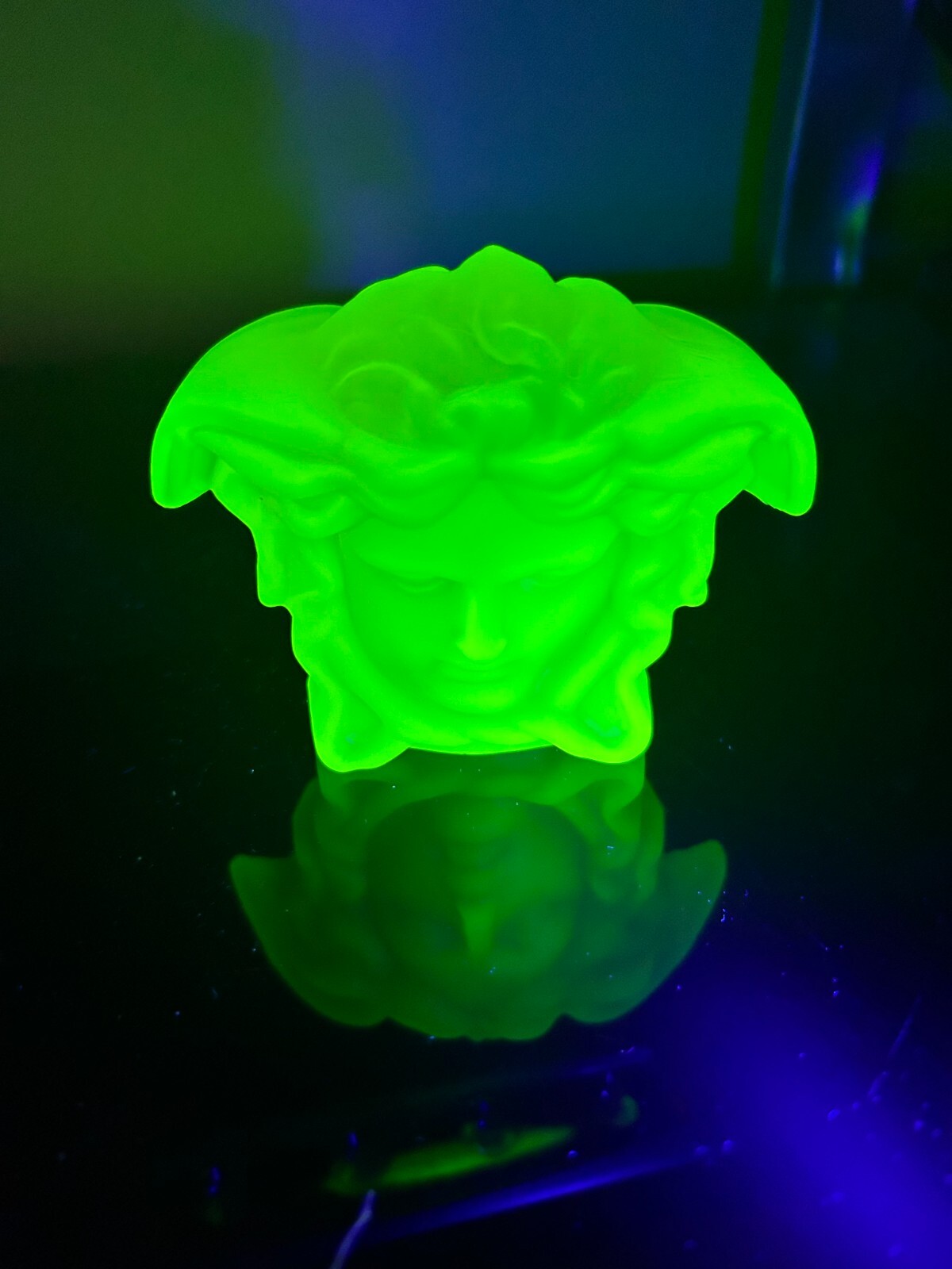 Versace Glass Paperweight Yellow Uranium Glass BRAND NEW BOXED Glows Green in UV