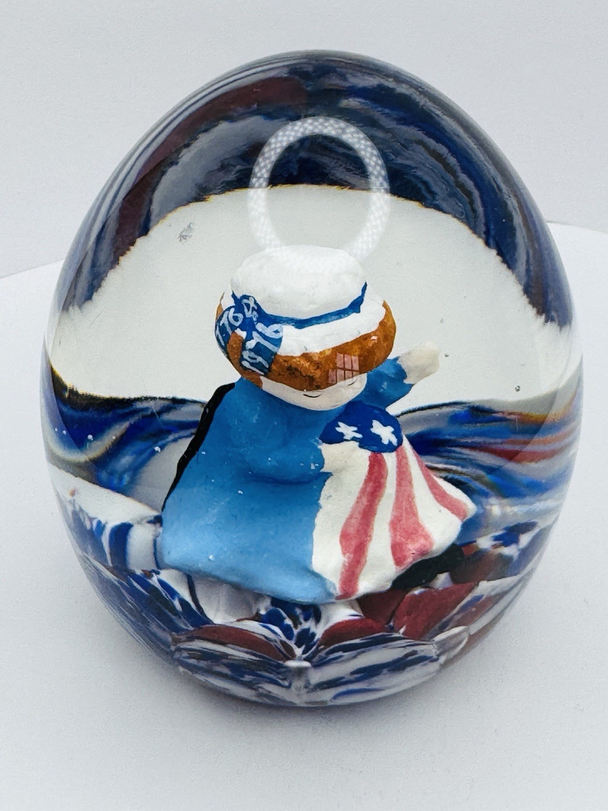 VTG 1776-1976 Maude & Bob St.Clair Betsy Ross American Flag Paperweight Sulphide