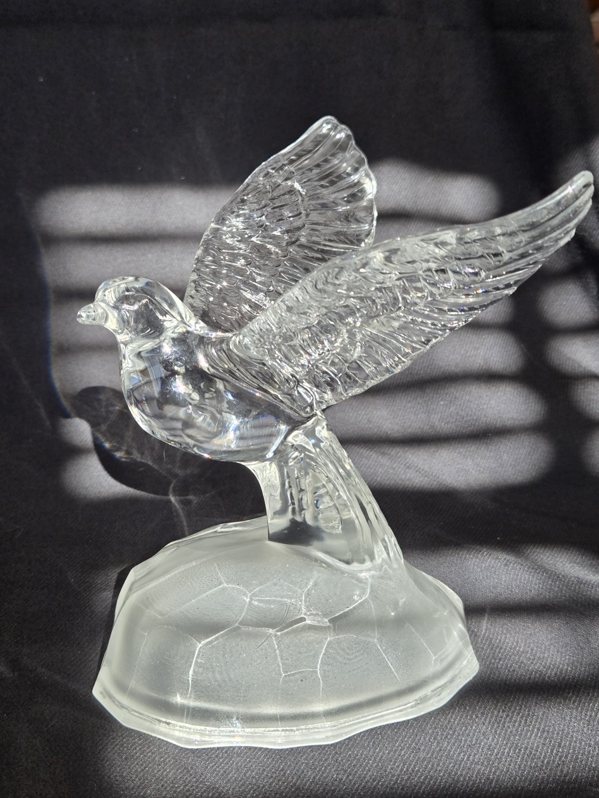Dove Cristal D’Arques Glass Dove In Flight