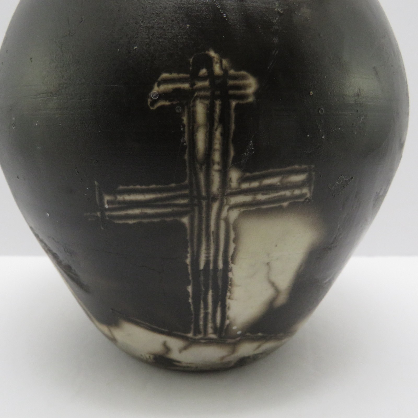 Raku Black/White Signed Studio Pottery Vase/Pot With a Cross Native Amer. STYLED