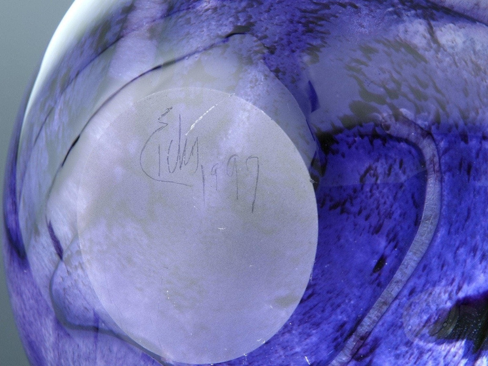 1997 Robert Eickholt Heavy Purple Abstract studio art glass vase