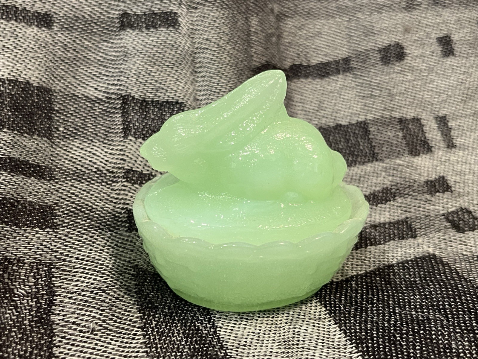 Vintage Jadeite Glass Rabbit on Nest Salt Well or Trinket Dish