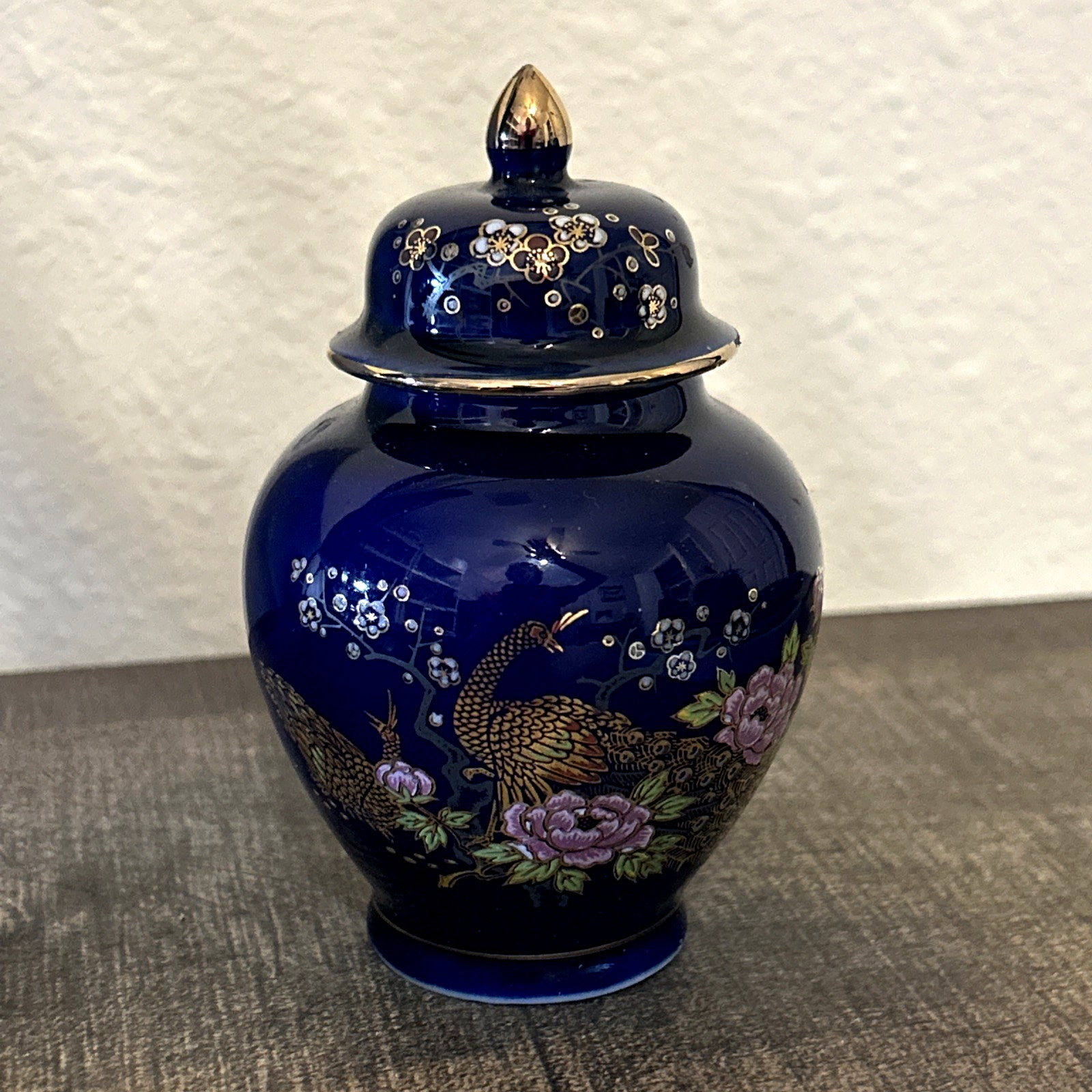 Vintage Japanese Kutani Ginger Jar Peacock Floral Hand Painted 4.5″ Lidded Vase