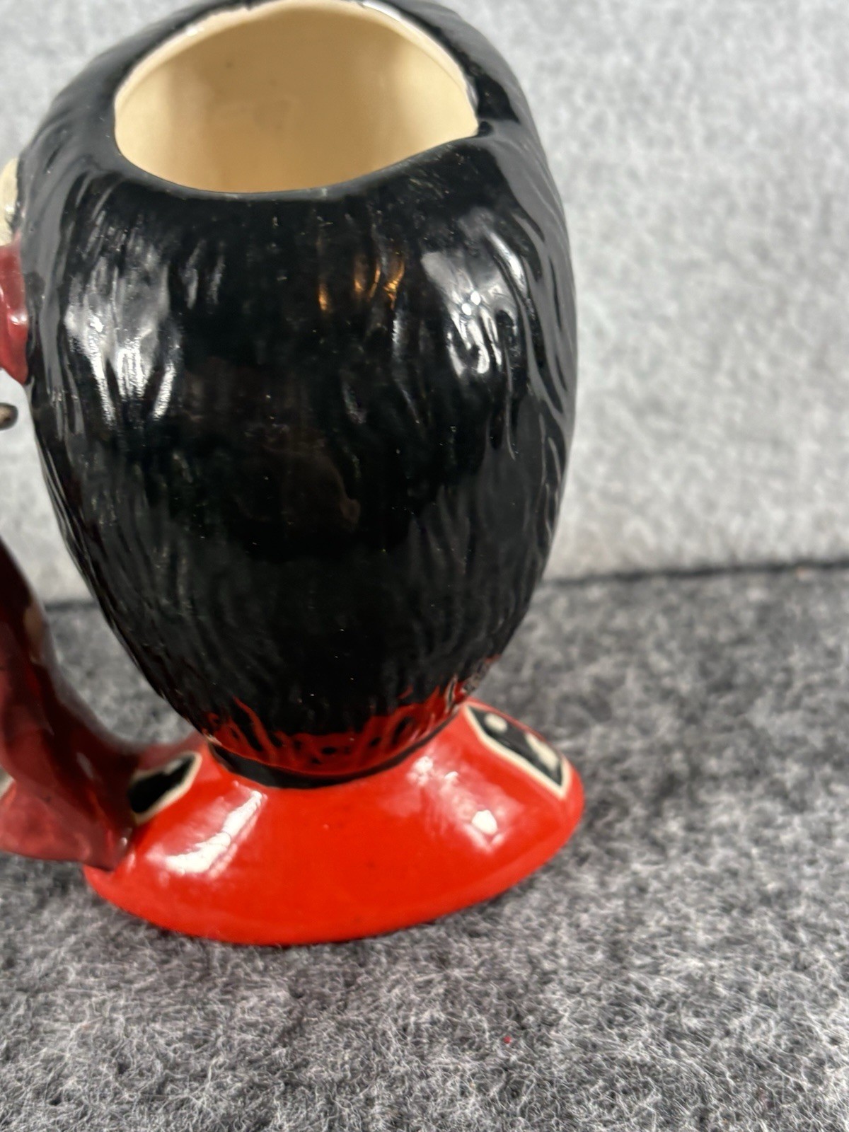 Royal Doulton Porcelain The Guardsman Small Character Jug, Shot – D6771 4″ Tall