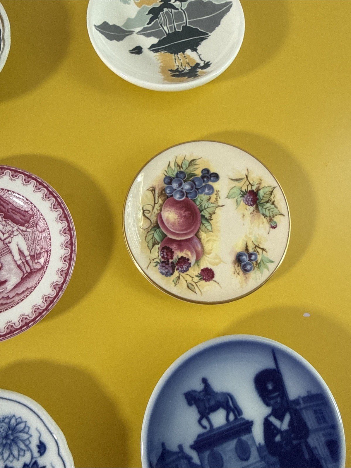 12 Miniature Plates of the World Miniature Plates, Franklin Mint Porcelain 1980