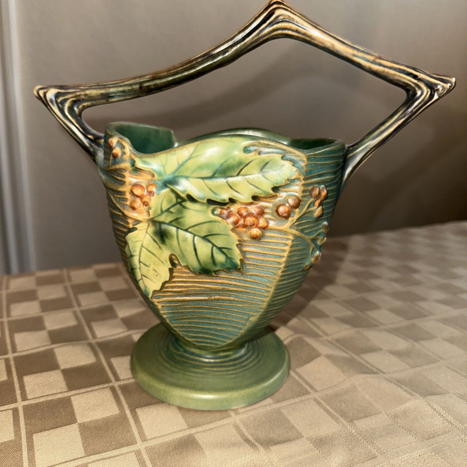 Antique Roseville Pottery Bushberry 370-8 Basket Vase Green Leaves 8in 1940s