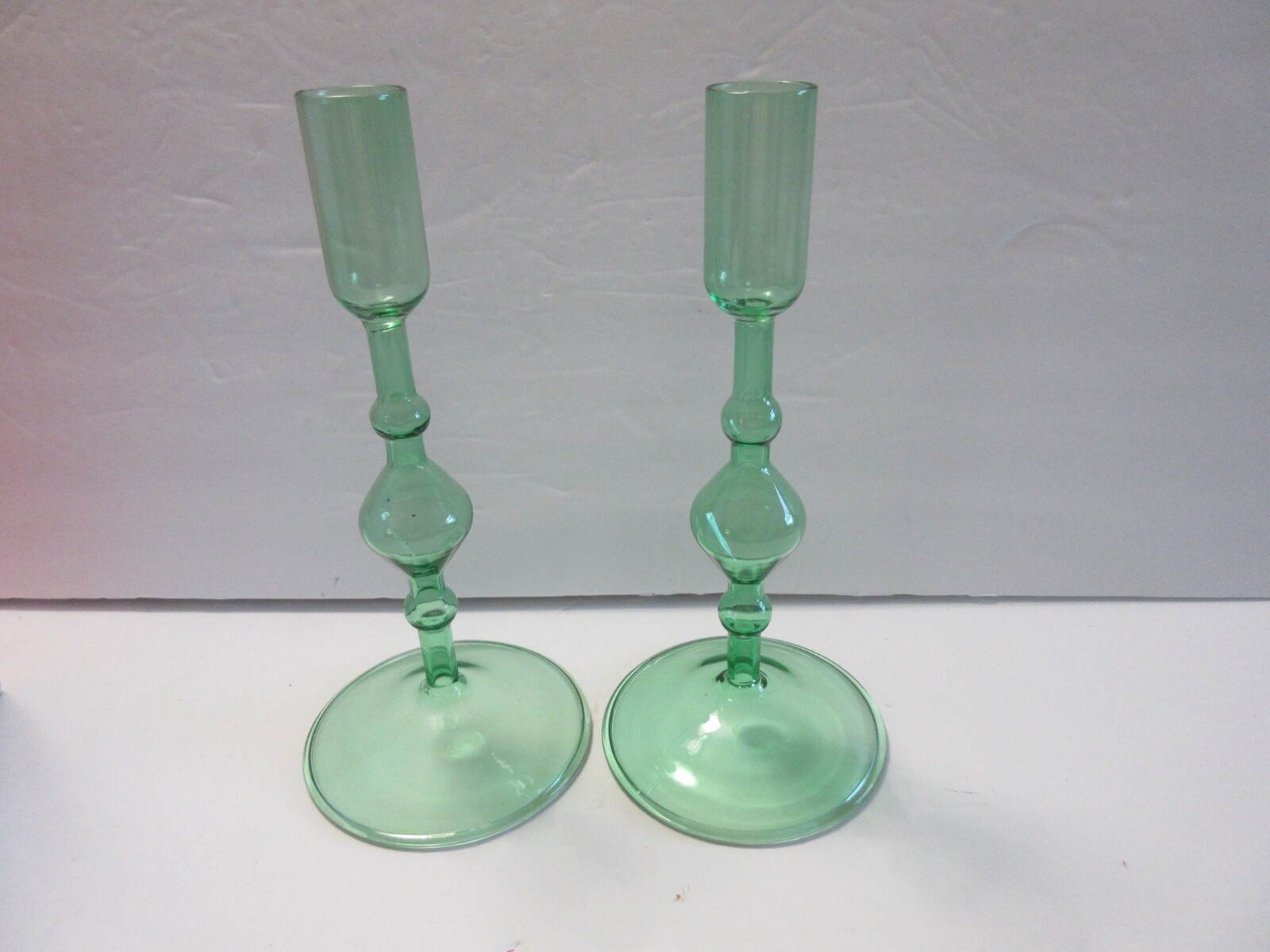 POKETO Glass Candlestick Holder Set of 2 – New in Box – Green