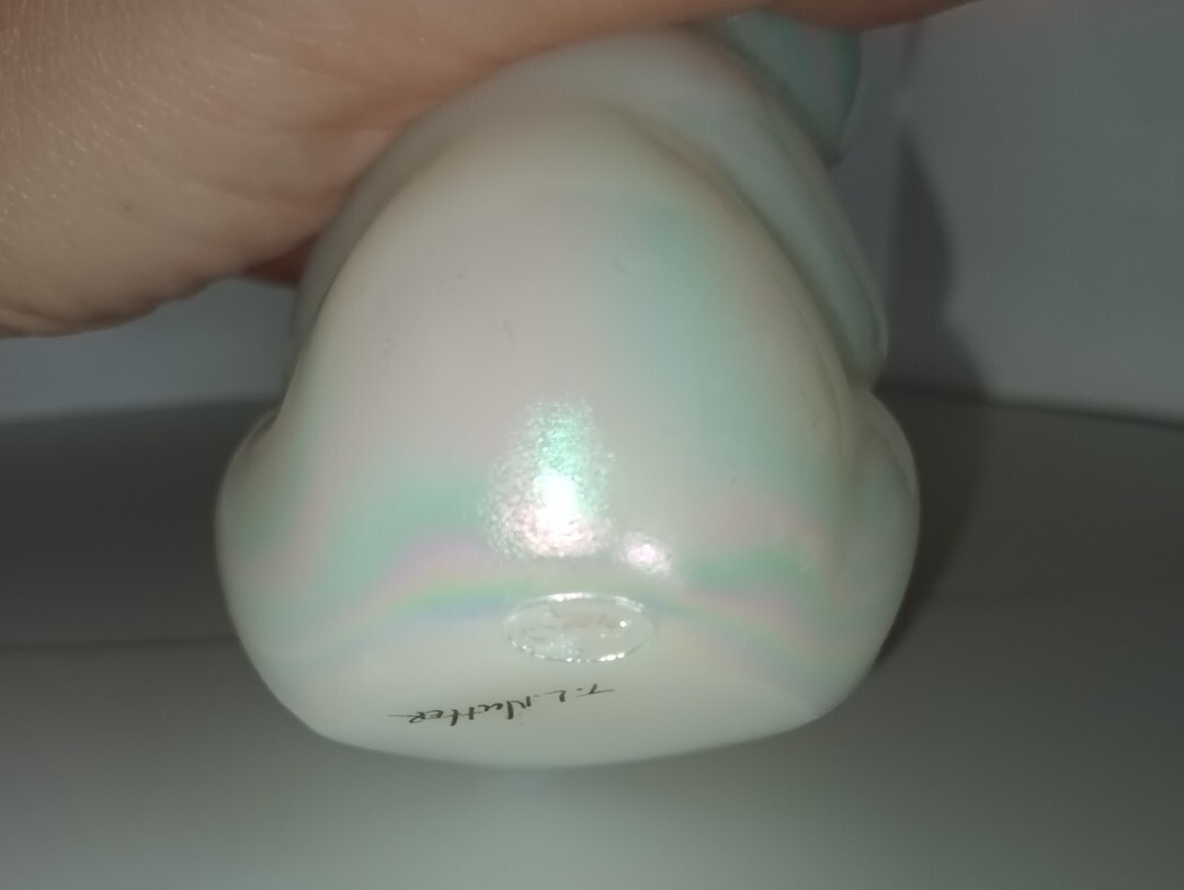 Vtg Signed Fenton Iridescent White Milk Glass Carnival Teddy Bear Figurine 🧸