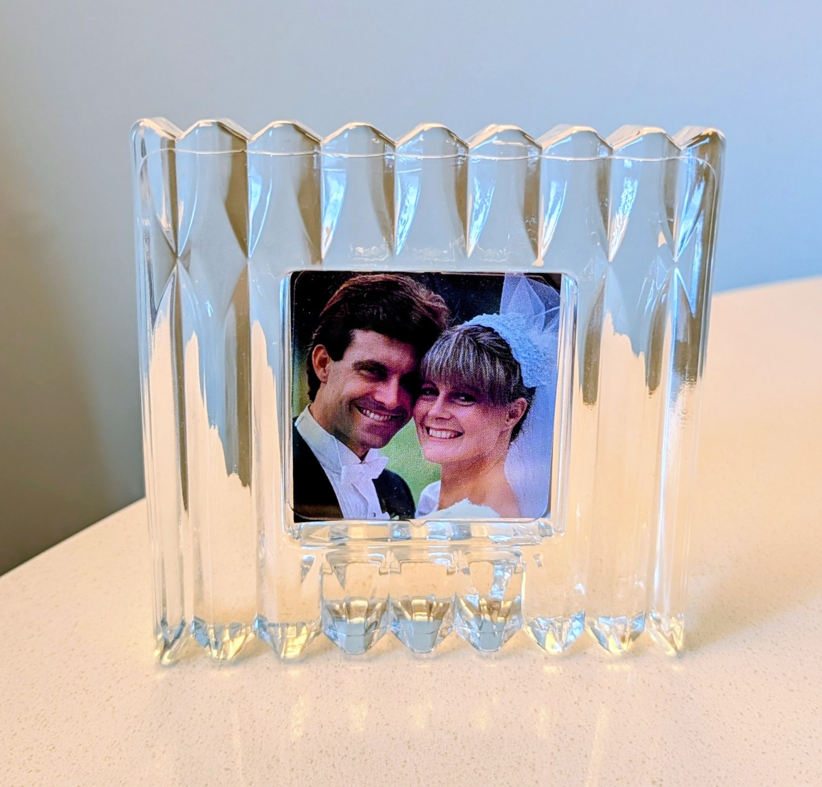 Genuine Mikasa Crystal 4″ Clear Decorative Collectible Photo Frame