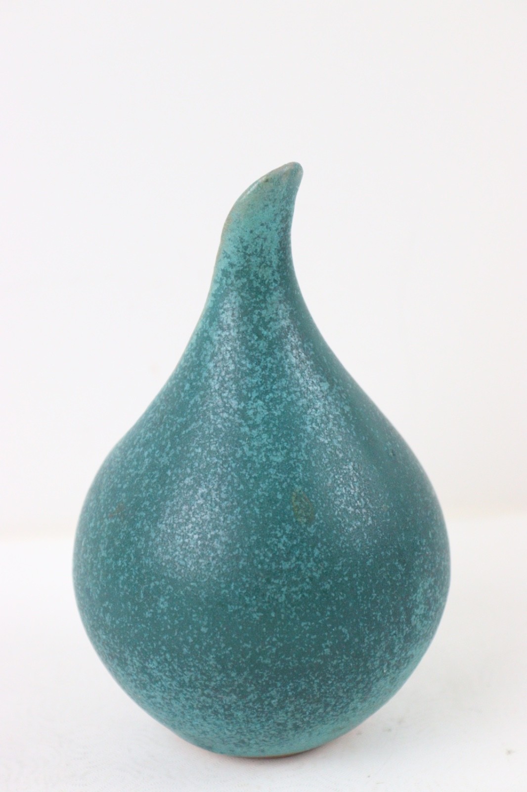 MCM studio pottery teardrop shape cream jar vase 5.5″ HCV26 #49