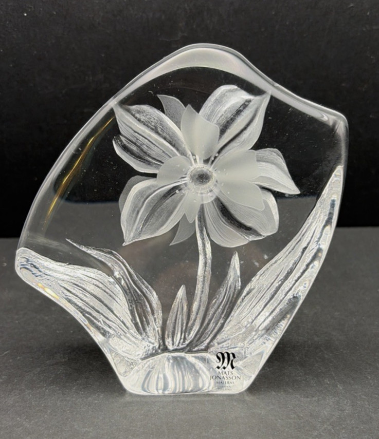 Mats Jonasson Sweden Floral Fantasy Obia Sculpture Paperweight #33679