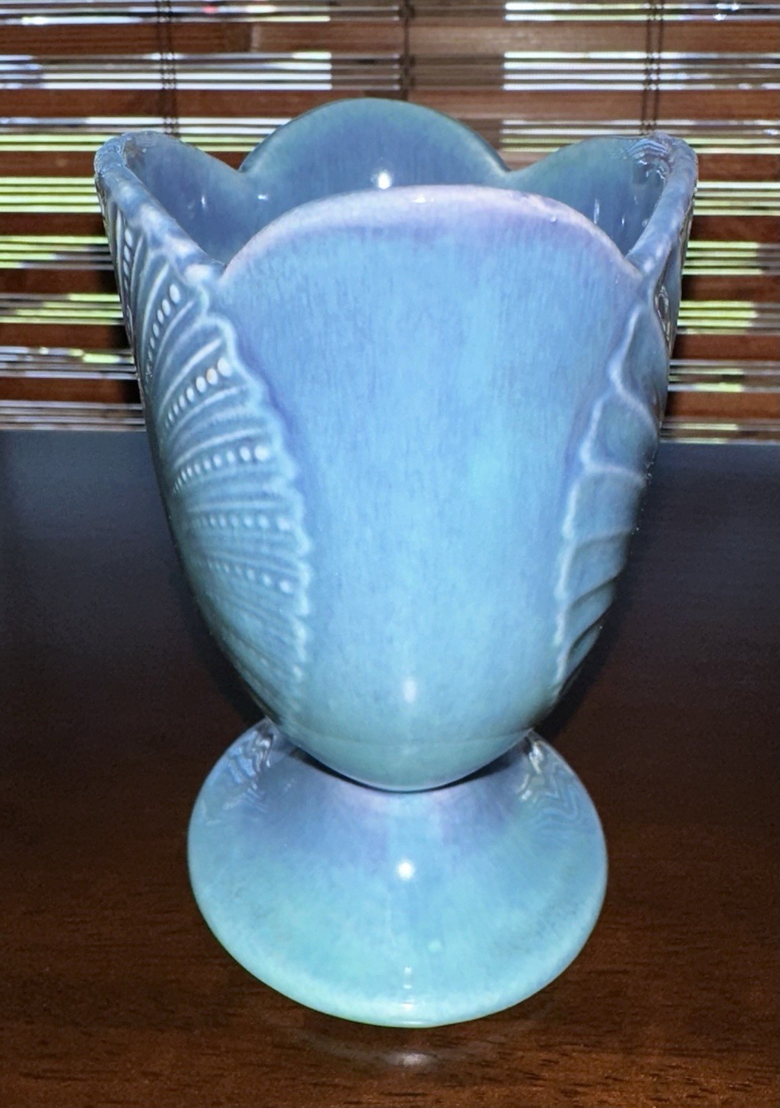 Vintage Pottery Vase Iridescent Teal Blue Shell Beaded #201 ~ 4 1/8” Tall EUC