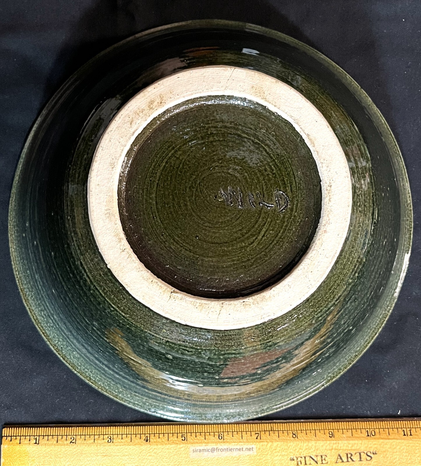KURT WILD POTTERY 11.25″x4.0″ GLOSSY DARK GREEN LG BOWL RIVER FALLS,WI CRANBROOK