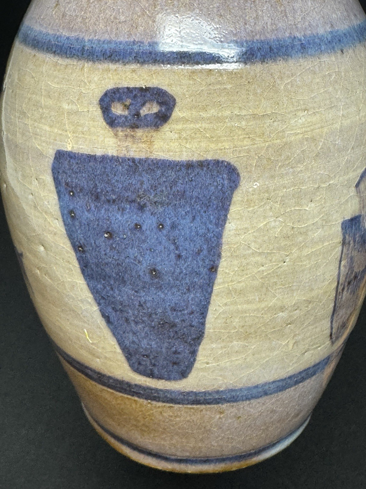 Vintage Studio Art Pottey Vase Petroglyph Armadillo Snake Figures Signed