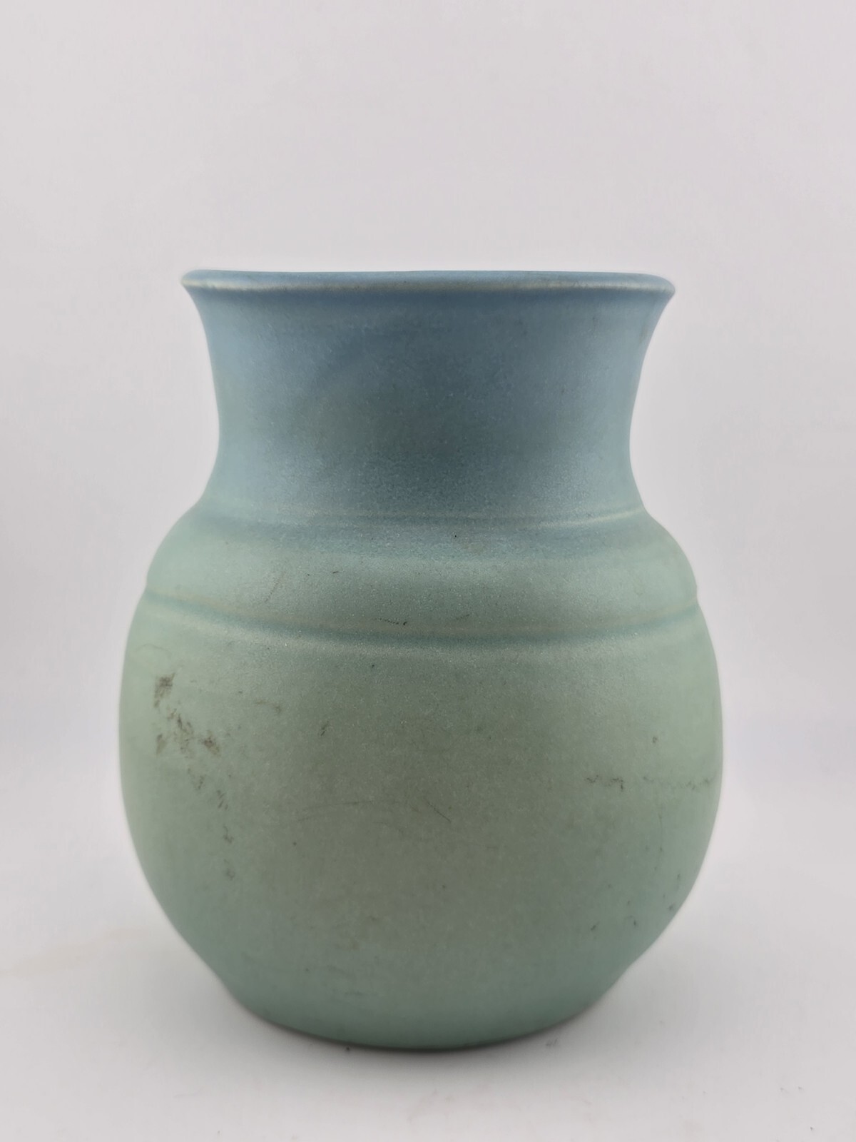 ORIGINAL VAN BRIGGLE HAND THROWN POTTERY VASE TURQUOISE/GREEN