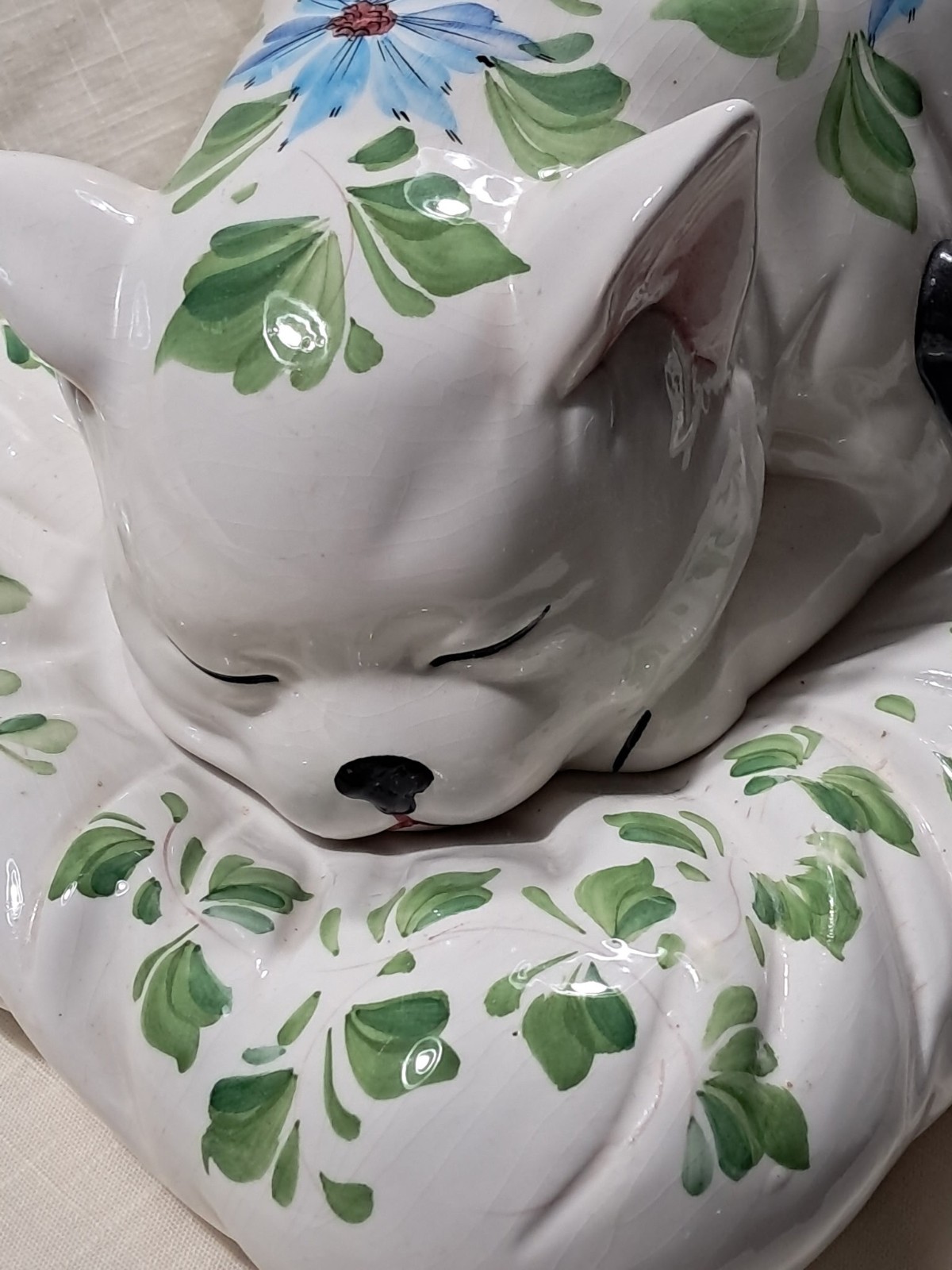 RARE Marked Nora Fenton Ceramic Cat Sleeping in a Pillow, 6 lbs, 15″ x 10″ x 8″
