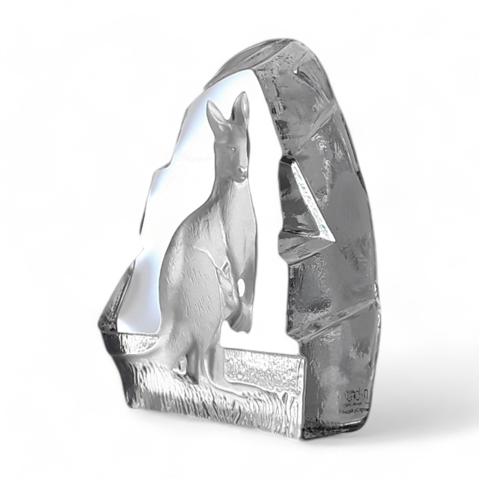 Nybro Crystal Kangaroo Paperweight Sculpture Cilla Persson Design Sweden – 4″