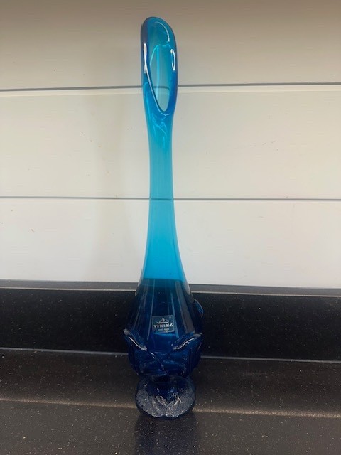 VTG MCM Viking Glass W/ STICKER Blue Bluenique 15.5″ Cabbage Swung Vase Epic
